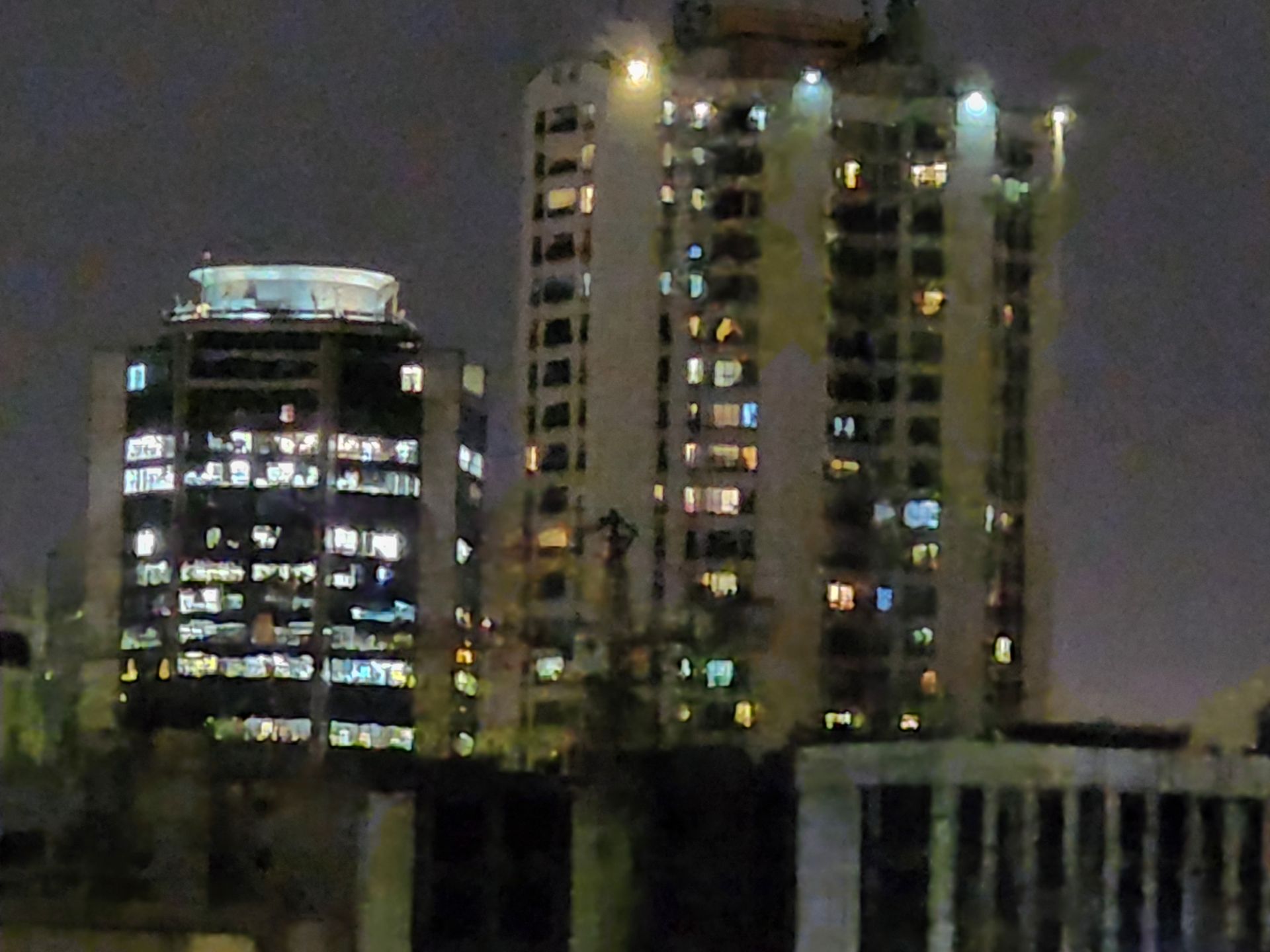 عکس فوتو مد دوربین ۱۰ برابری گلکسی اس ۲۲ اولترا