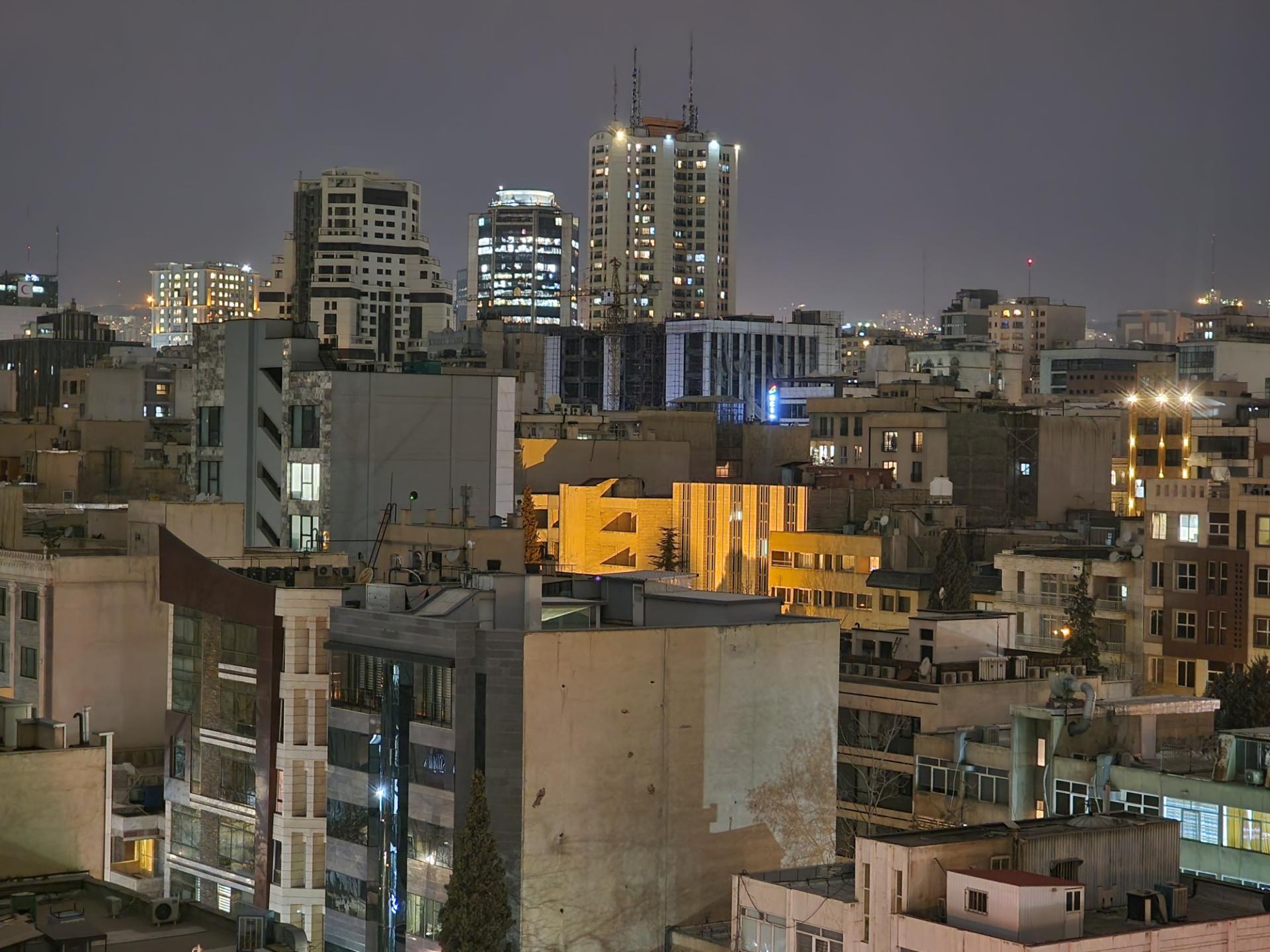 عکس نایت مد دوربین ۳ برابری گلکسی اس ۲۲ اولترا