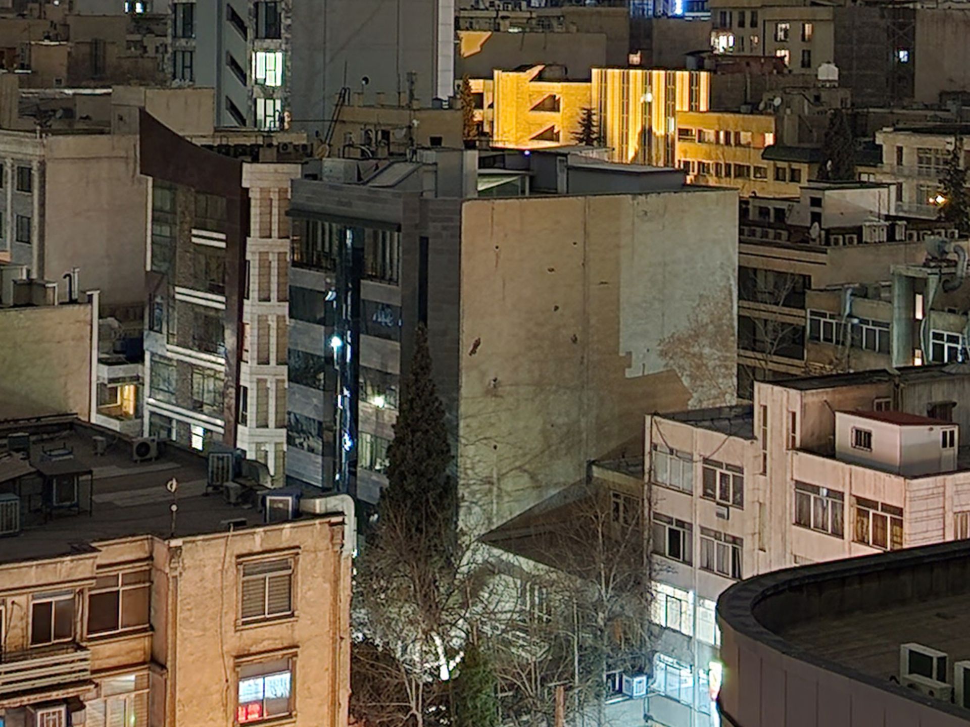 کراپ عکس نایت مد دوربین واید گلکسی اس ۲۲ اولترا