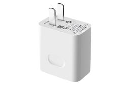 نمای روبرو شارژر هواوی HW-050450C01