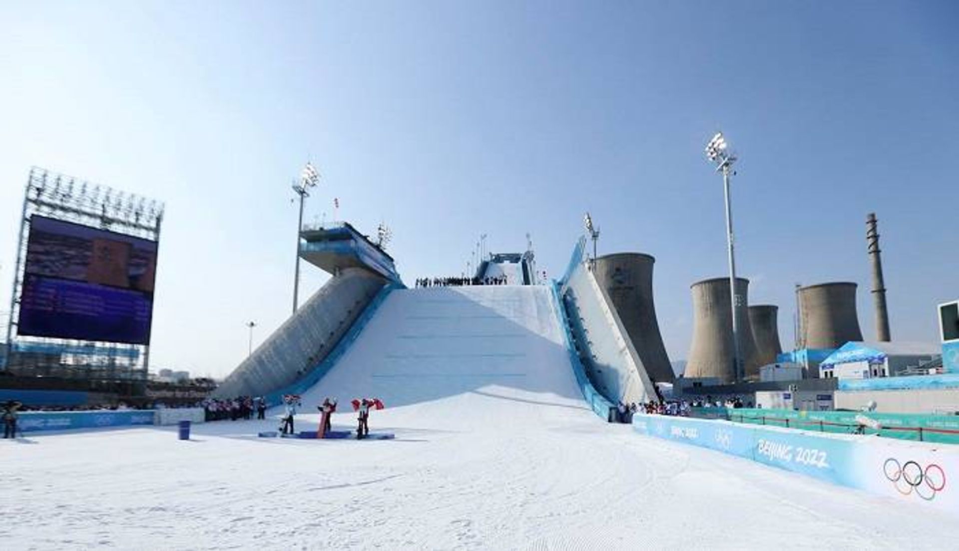 مسیر اسنوبرد در چین / snowboard slope 