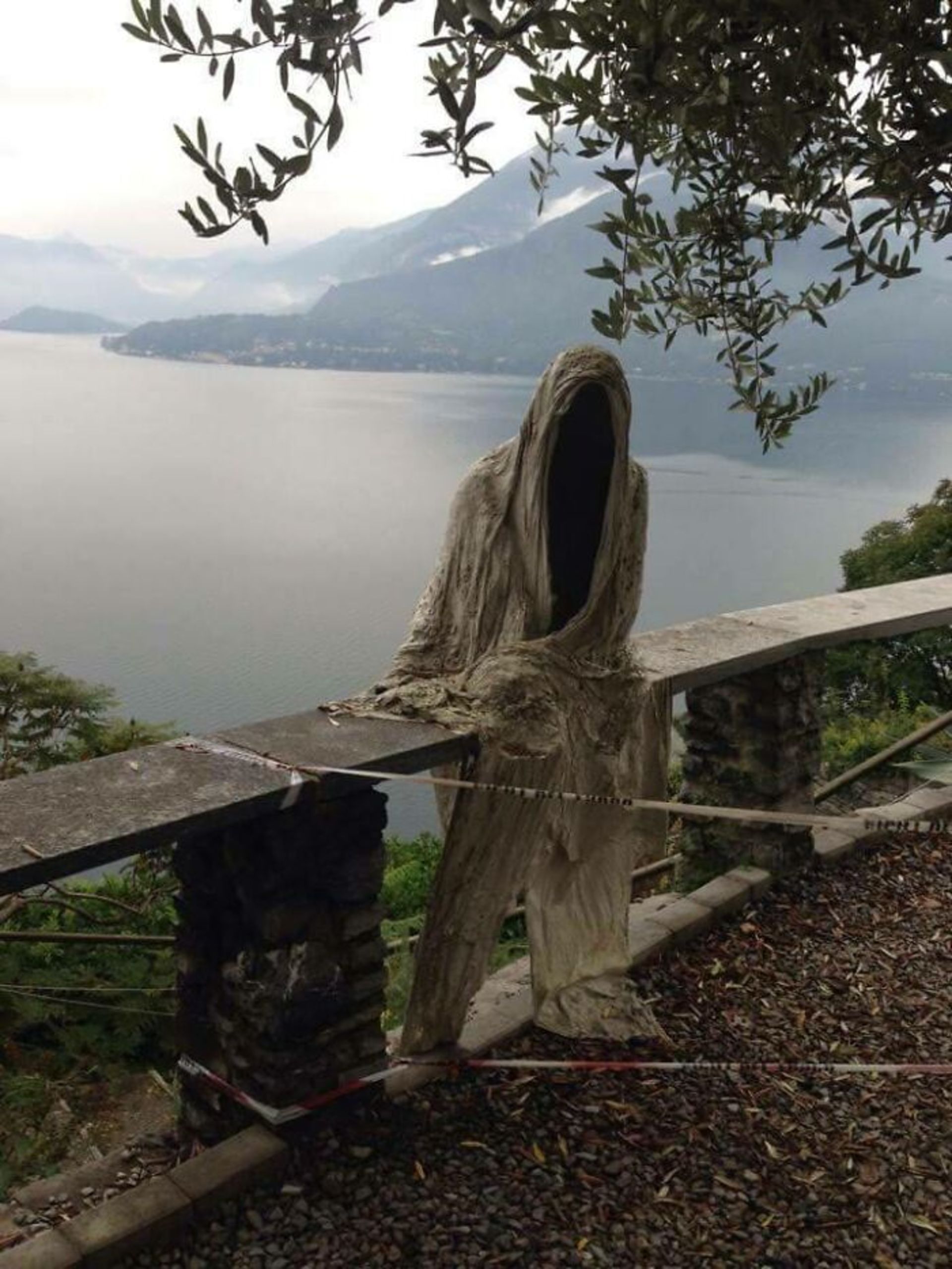 ترسناک و شوکه‌کننده/