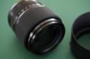 لنز فوجی فیلم GF 80mm F1.7 R WR هود و لنز