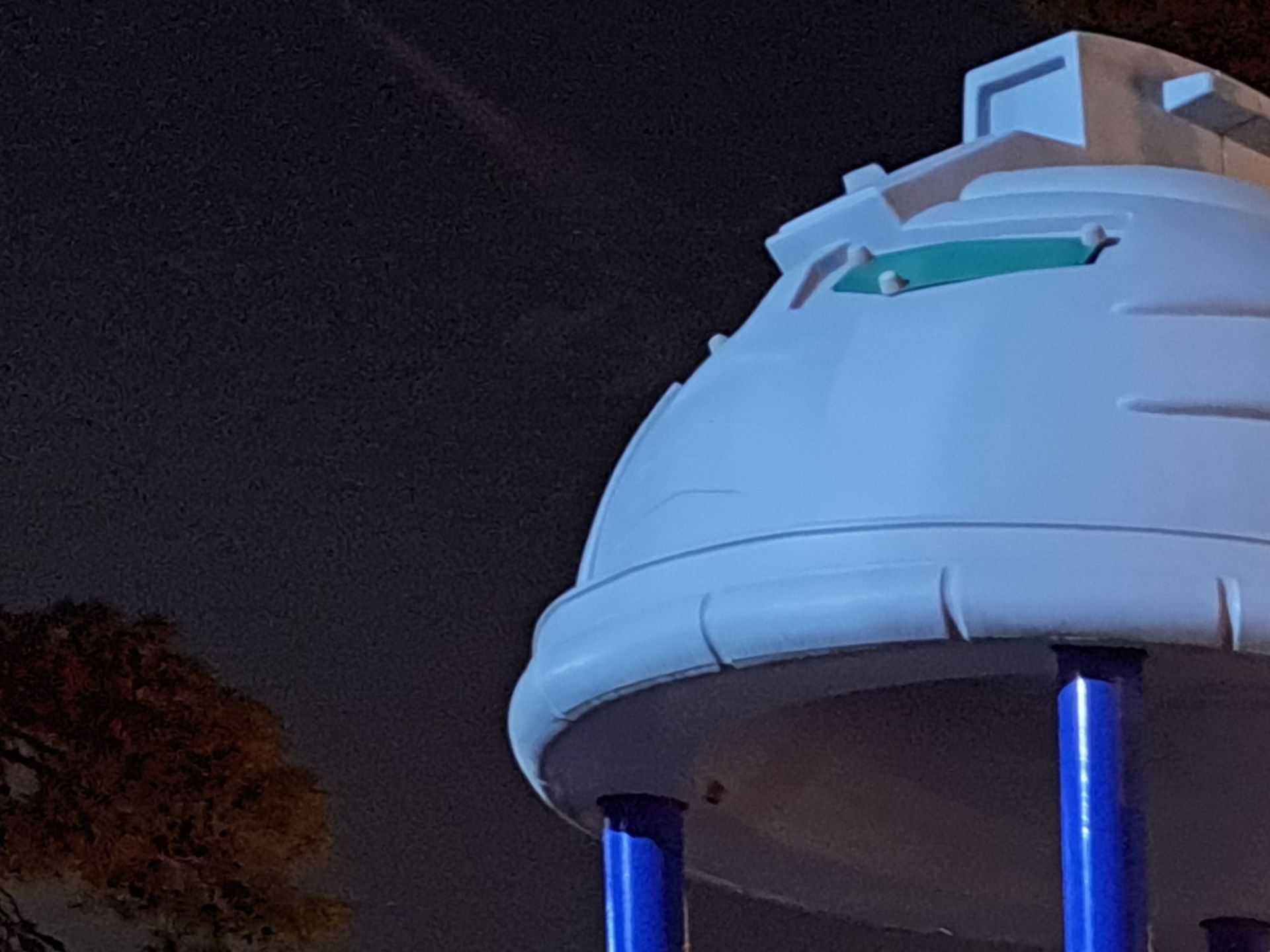 کراپ عکس دوربین واید گلکسی A53 در تاریکی