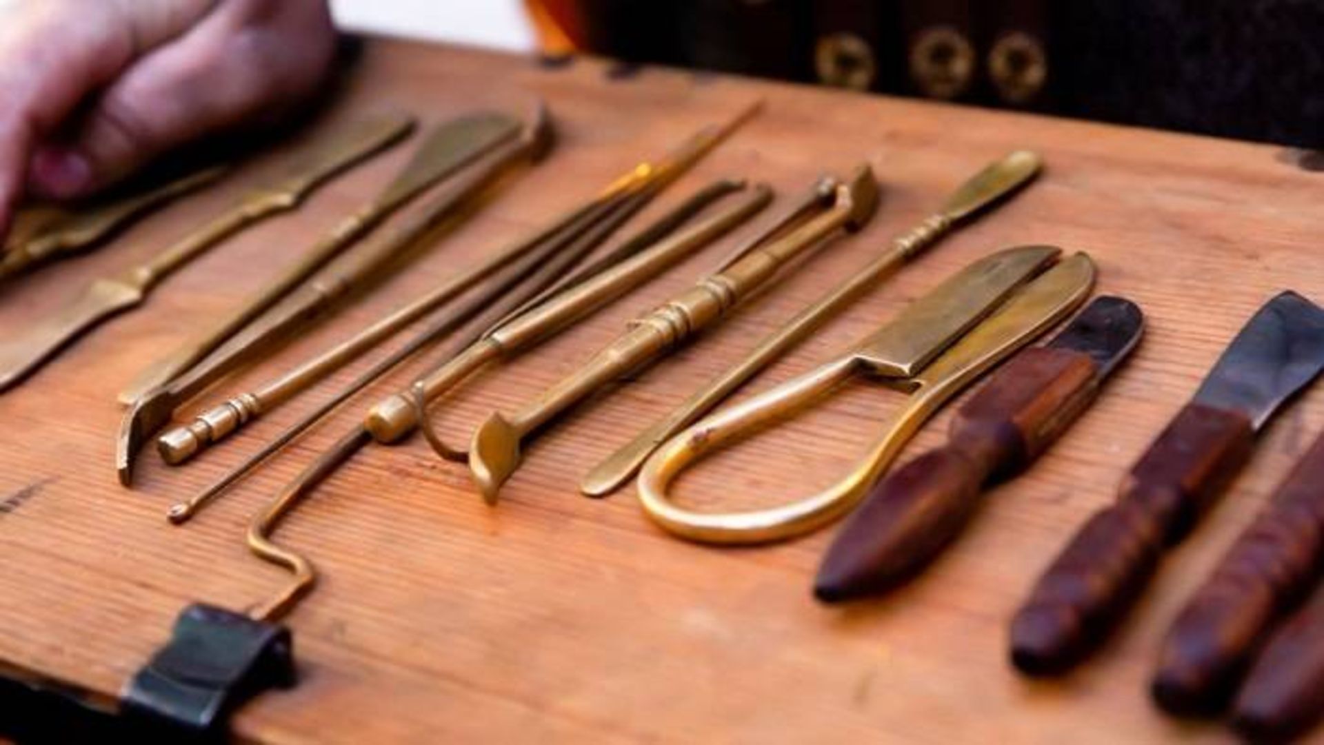 ابزار جراحی قرون وسطی / Medieval surgery tools