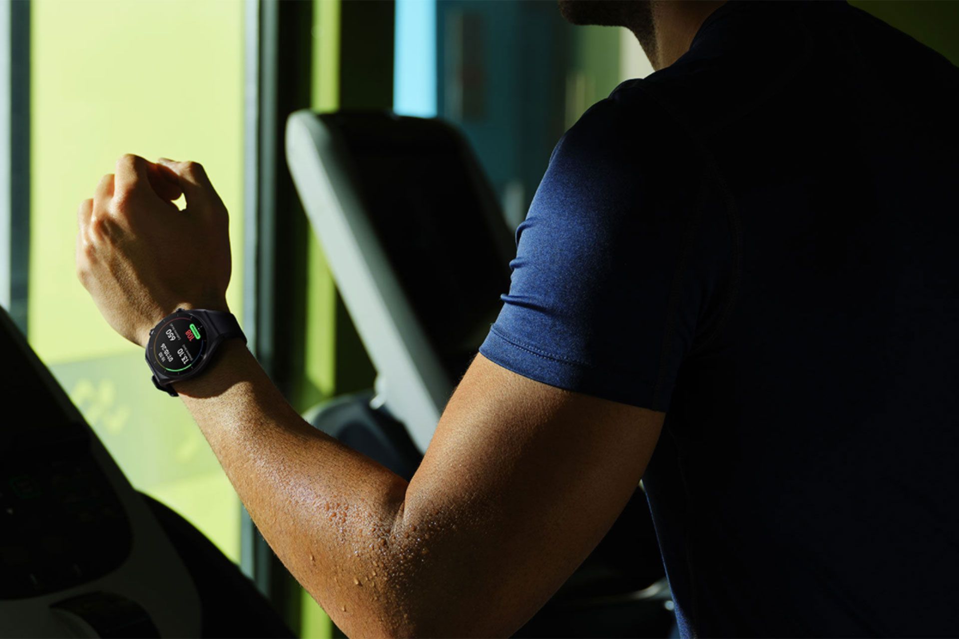 شیائومی واچ اس ۱ هنگام ورزش کردن