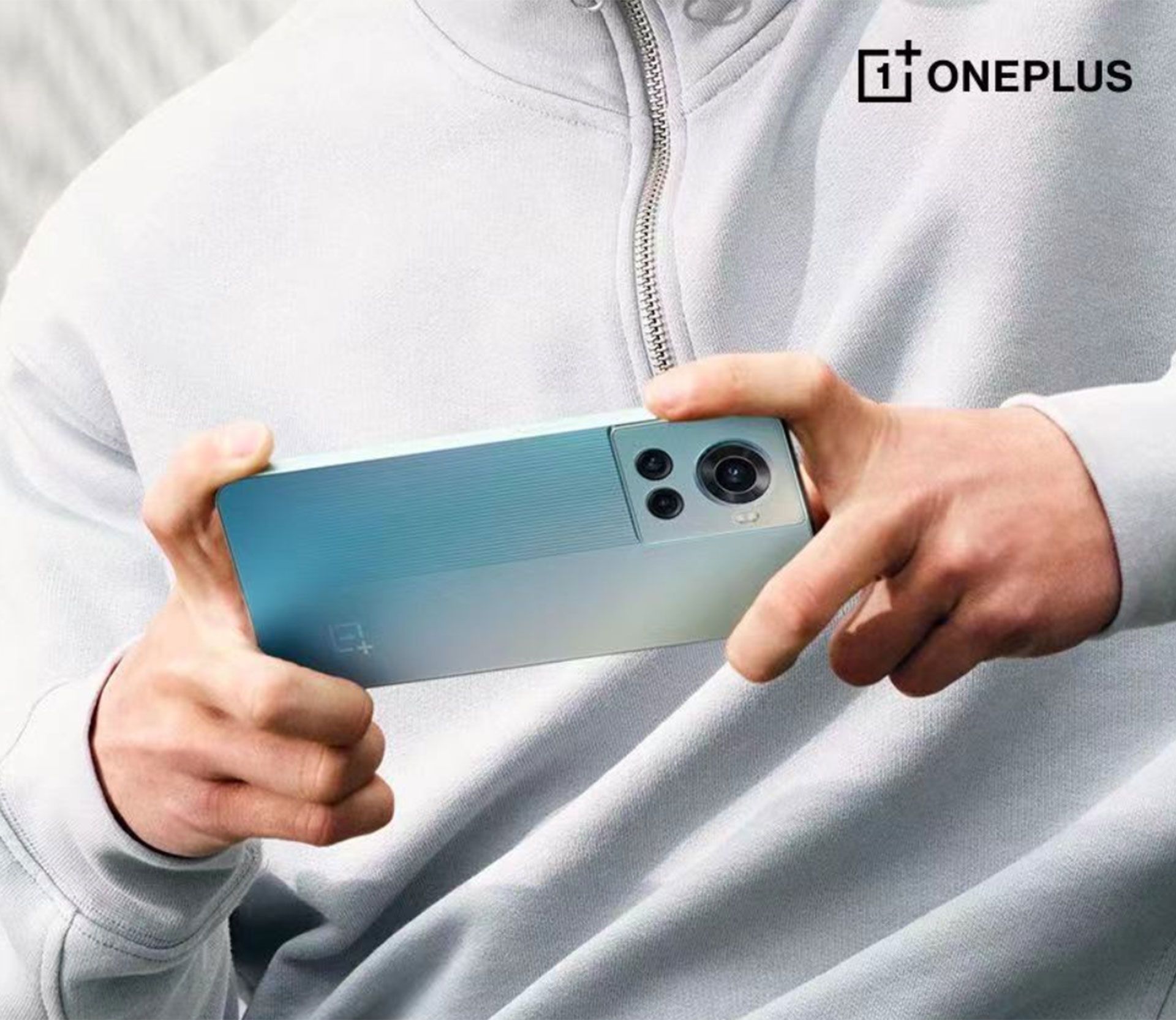  OnePlus 10R 5G در دست کاربر