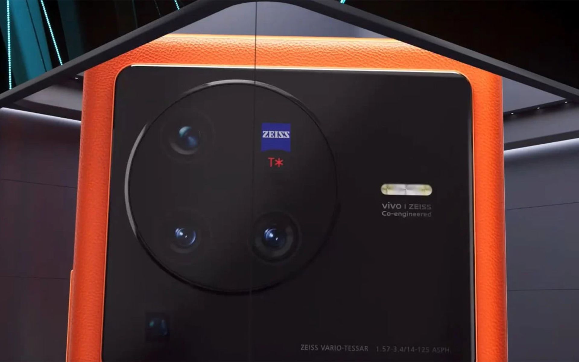 نگاه اولیه به سری ویوو X80