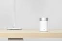 اسپیکر شیائومی Xiaomi Mi Pocket Speaker 2 LYYX01ZM روی میز