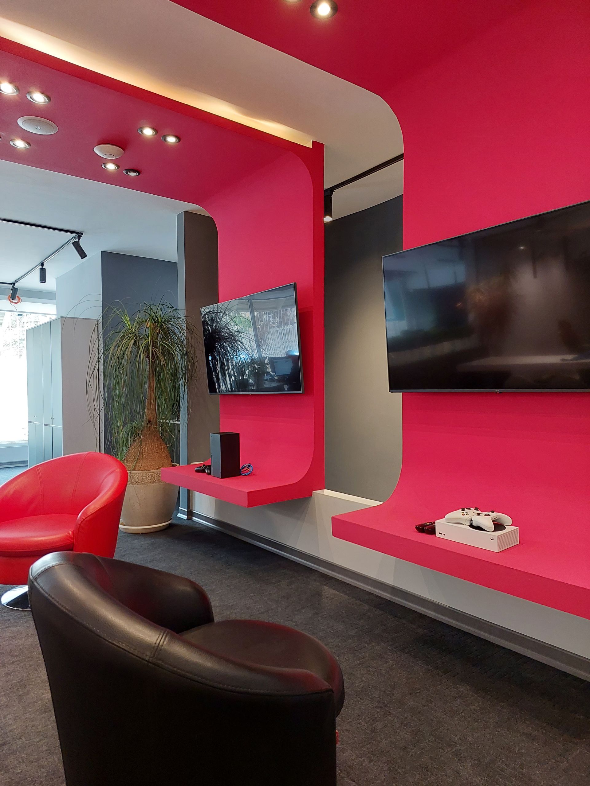 عکس گلکسی ای ۷۳