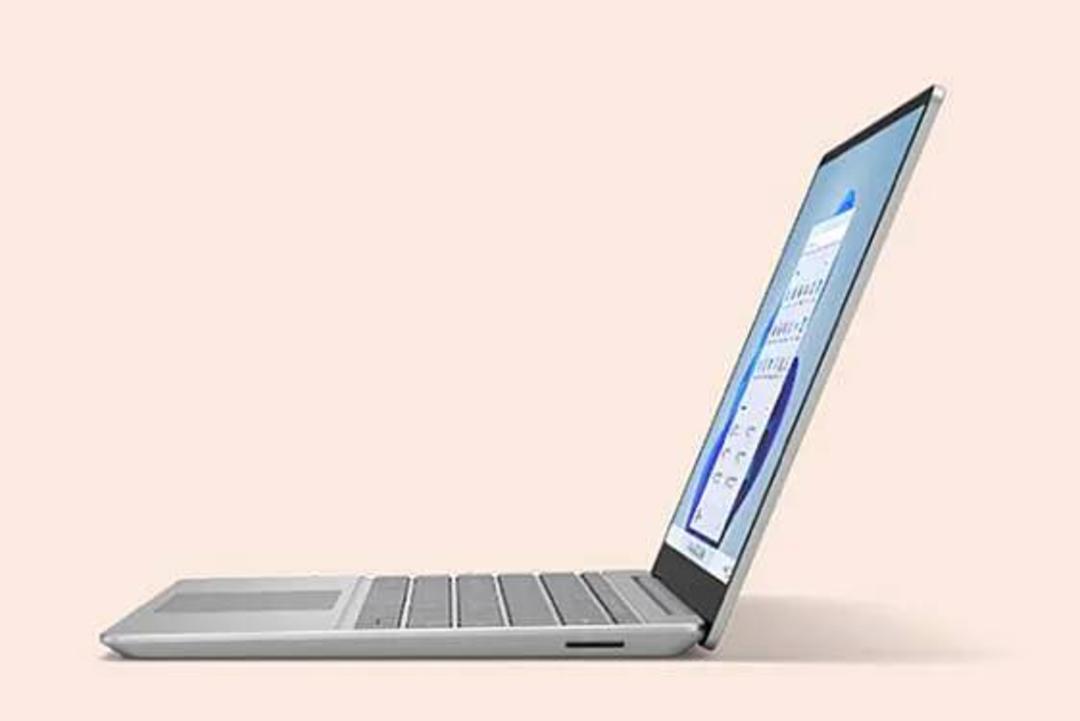 سرفیس لپ تاپ Go 2 مایکروسافت
