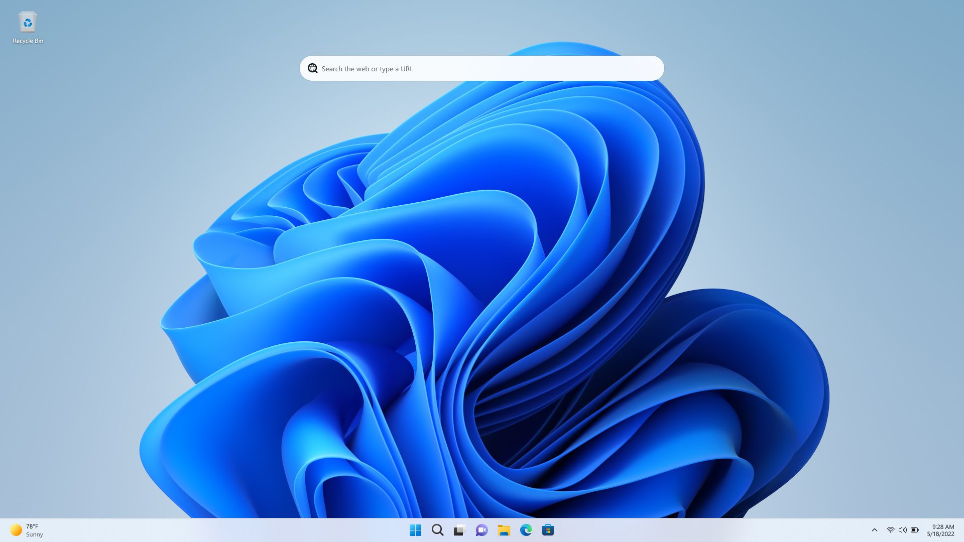 اسکرین شات دسکتاپ ویندوز 11 با نوار جستجو وب