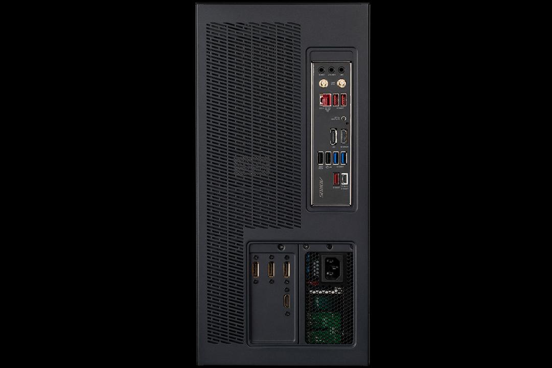 نمای پشت کامپیوتر گیمینگ AORUS Model S 2022