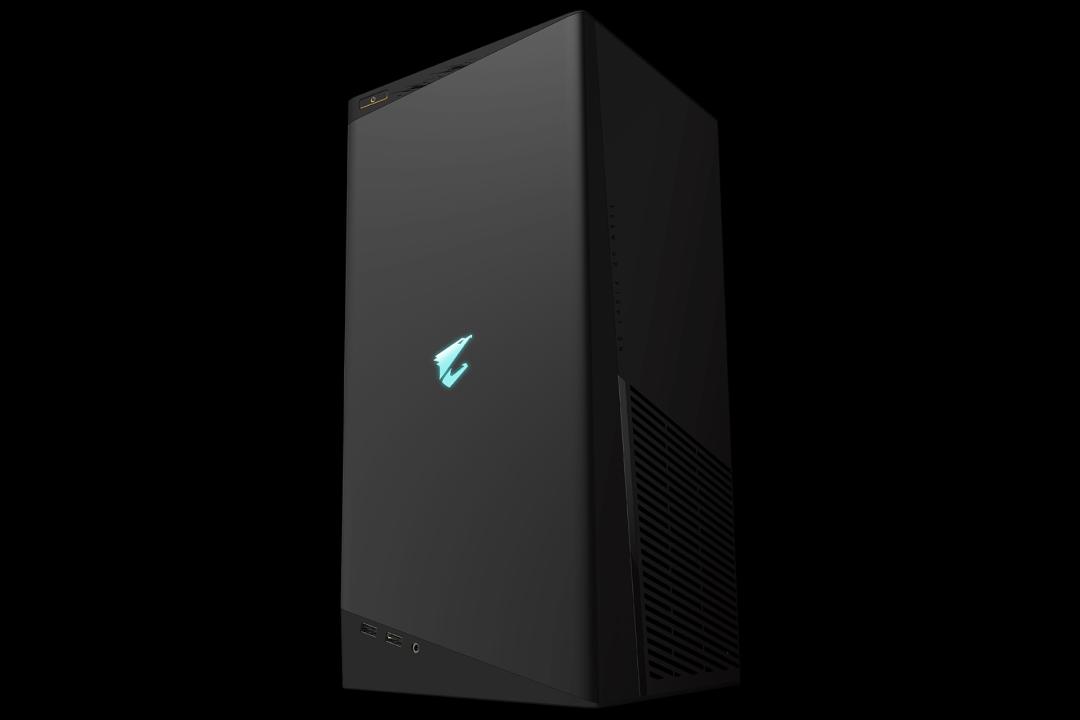 کامپیوتر گیمینگ AORUS Model S 2022 از نمای سه رخ جلو