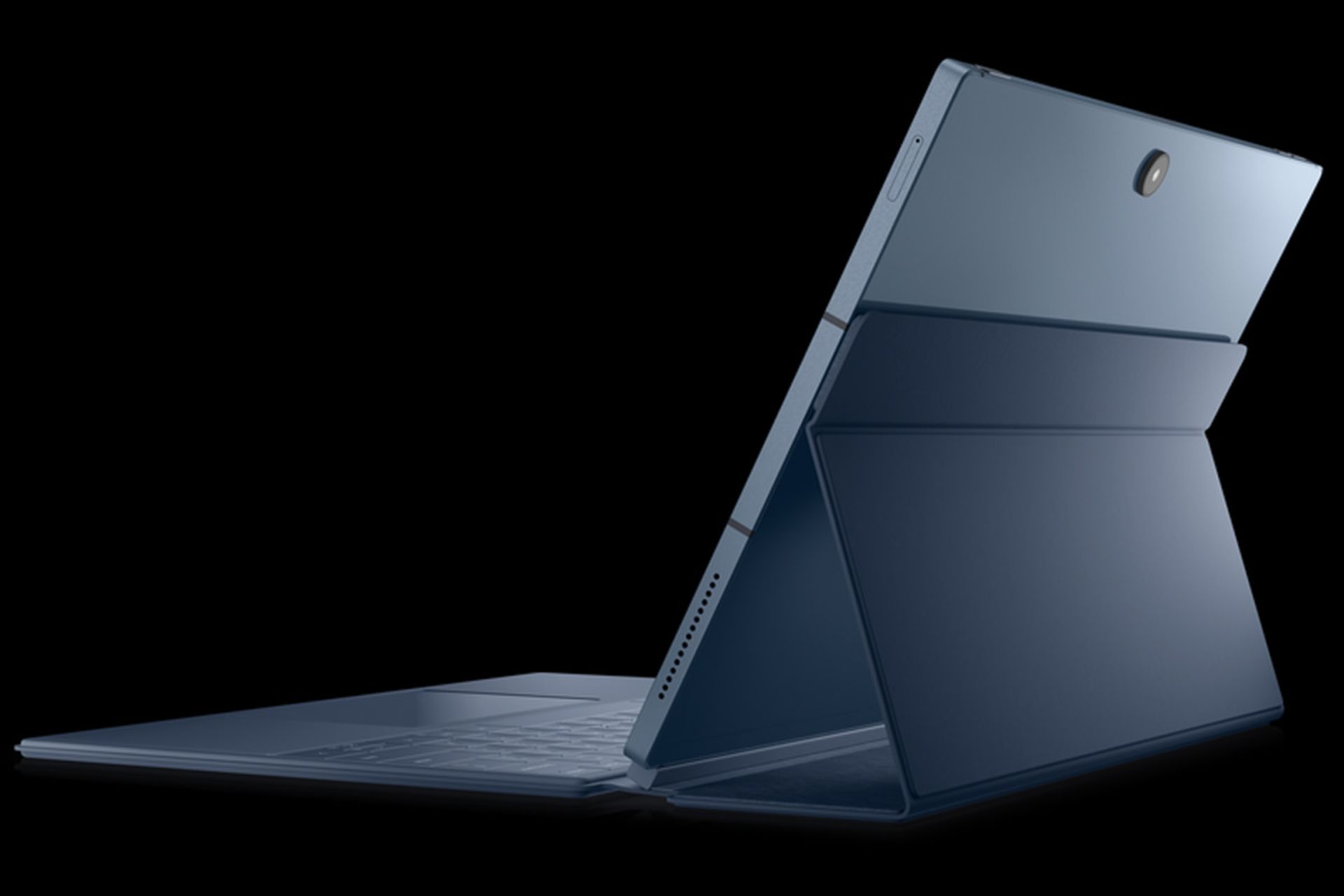 لپ تاپ تبدیل پذیر Dell XPS 13 2022 با قاب از نمای پشت