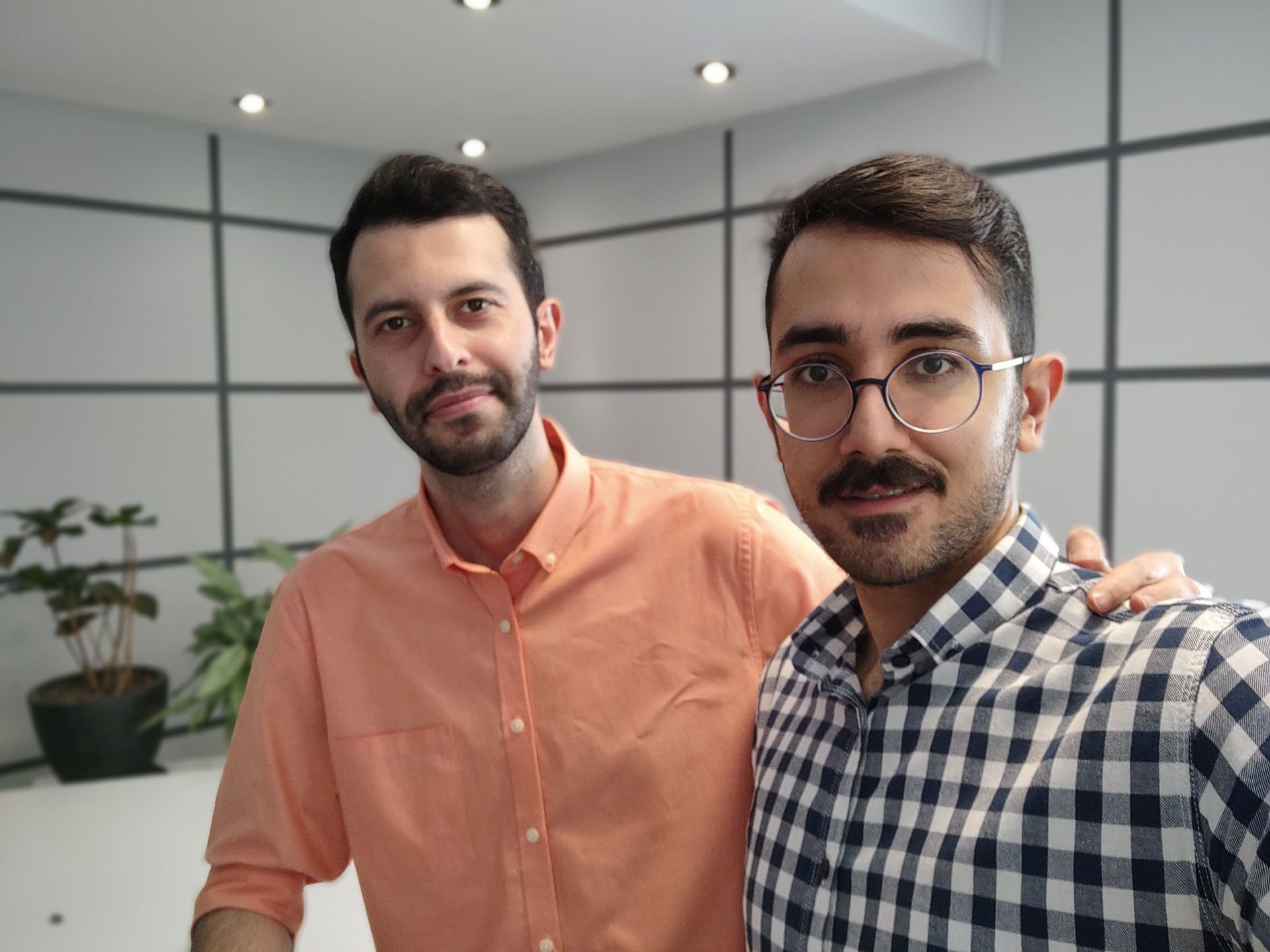 عکس سلفی اج ۲۰ پرو