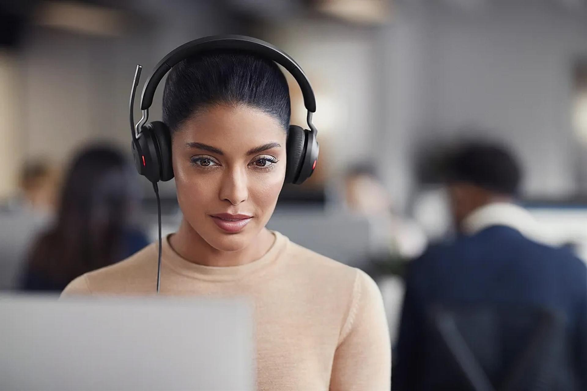 هدست رو گوشی جبرا Jabra Evolve2 40 Stereo