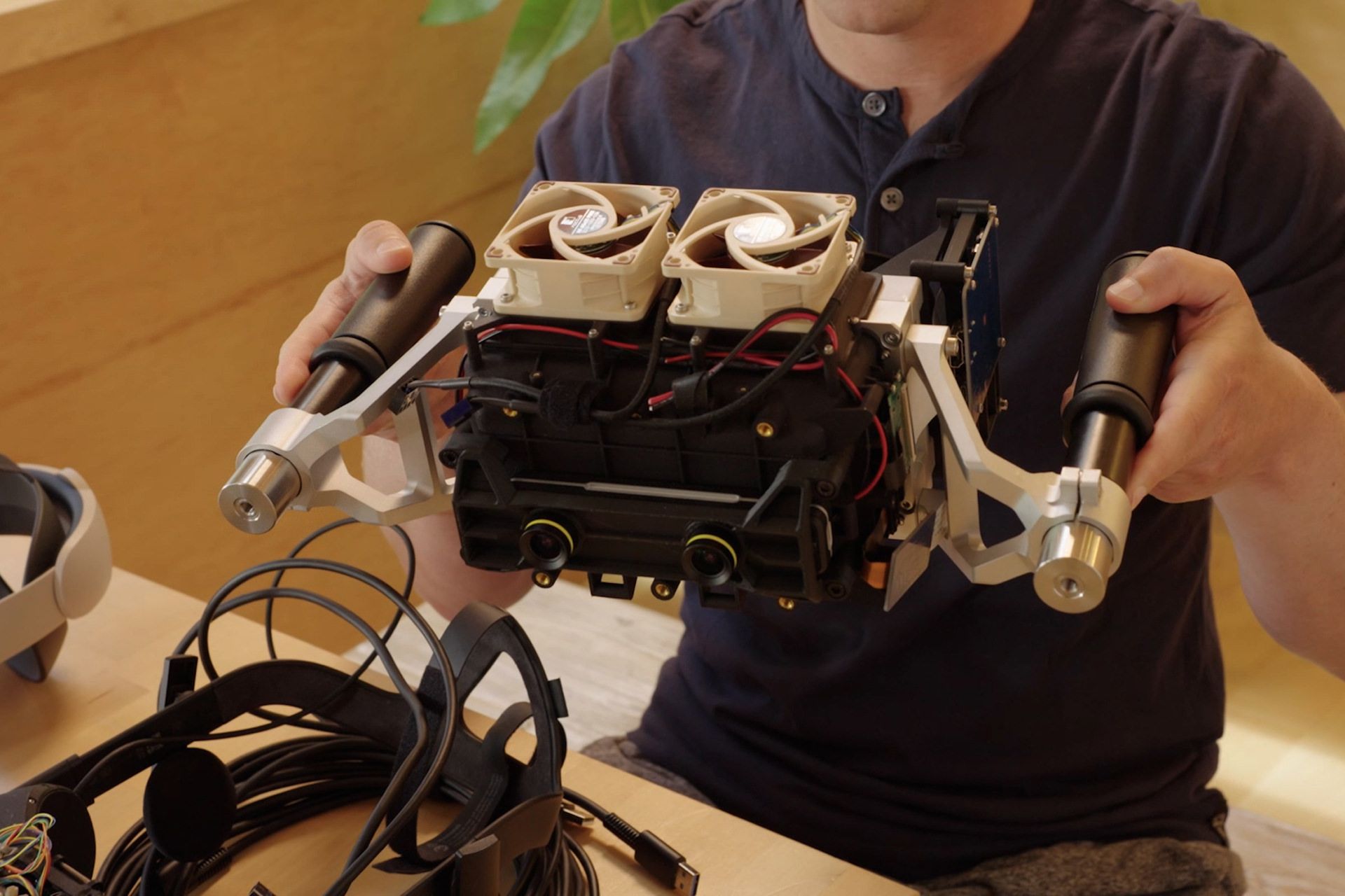 هدست واقعیت مجازی آزمایشی Starburst شرکت متا