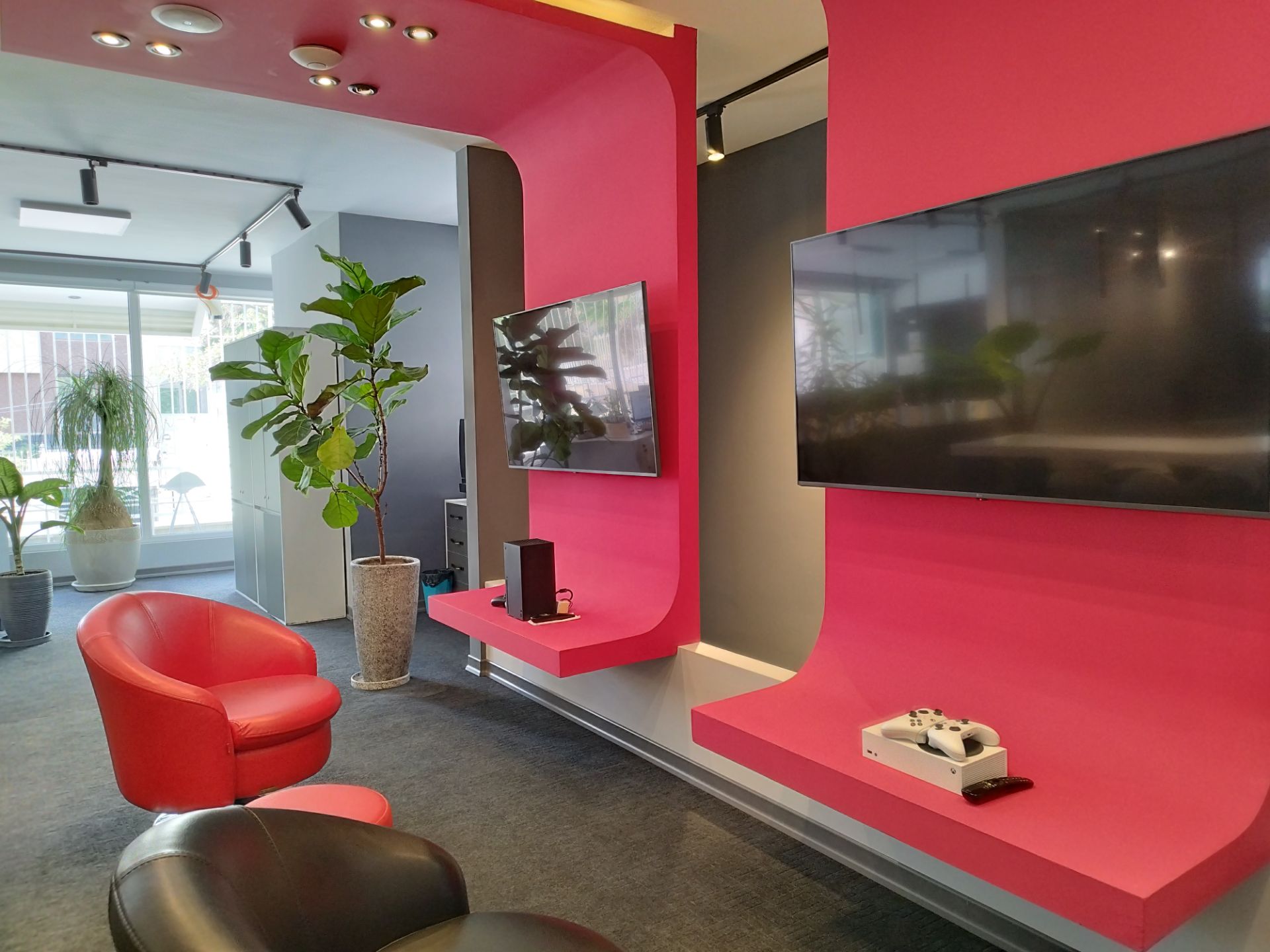 گستره‌ی دینامیکی در عکس دوربین اصلی پوکو X4 پرو