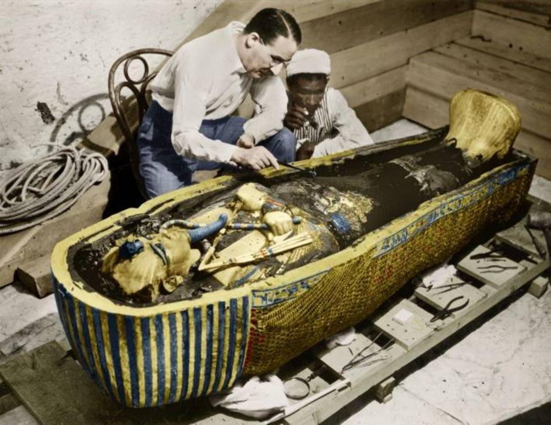 هاوارد کارتر و تابوت مومیایی مصر / Howard Carter 