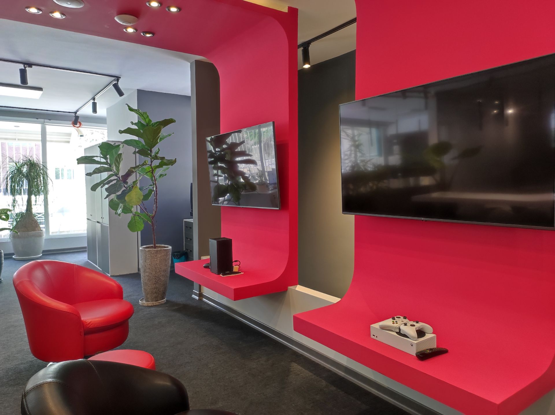 گستره‌ی دینامیکی در عکس دوربین اصلی شیائومی ۱۱ لایت 5G NE