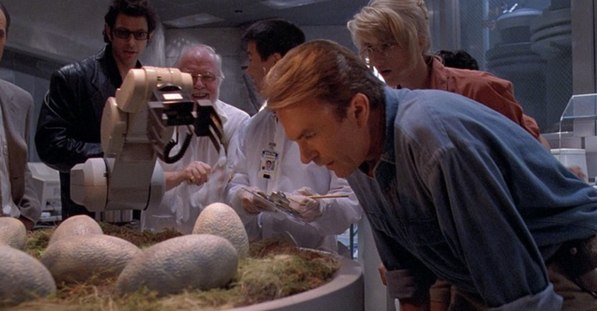 مهندسی ژنتیک در پارک ژوراسیک (Jurassic Park)