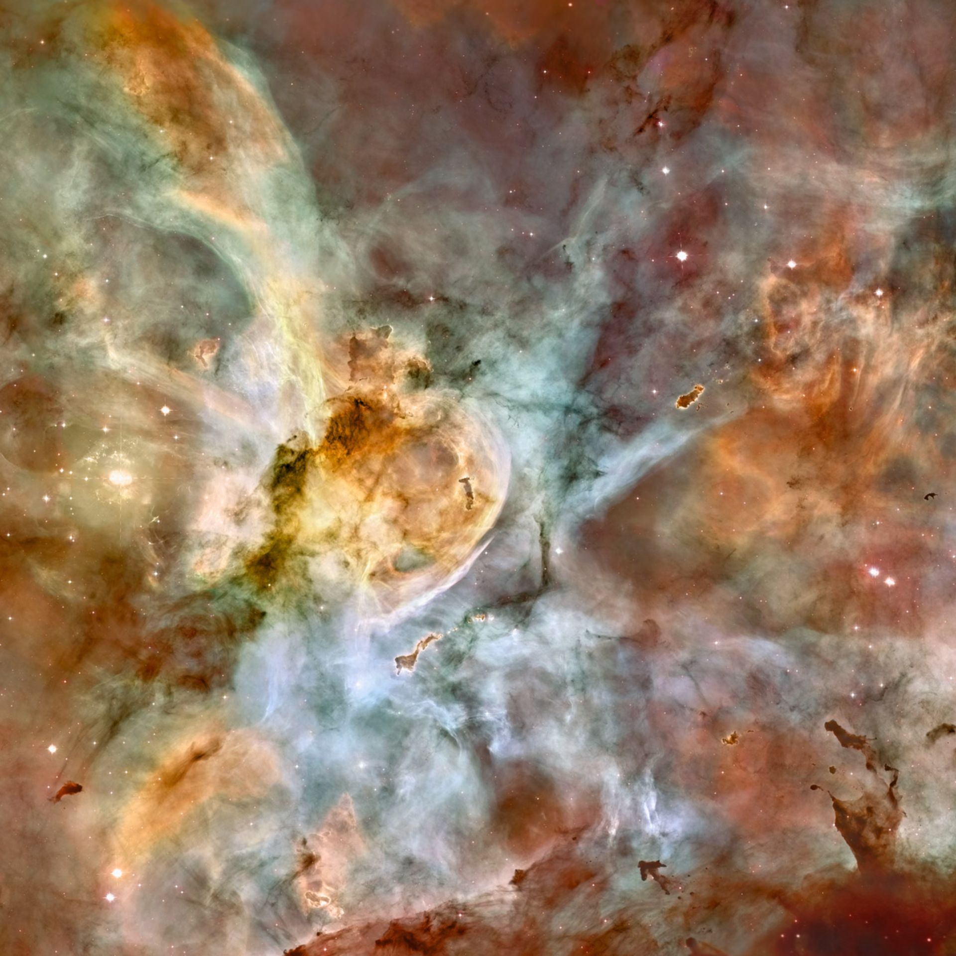 سحابی شاه تخته با رنگ کاذب