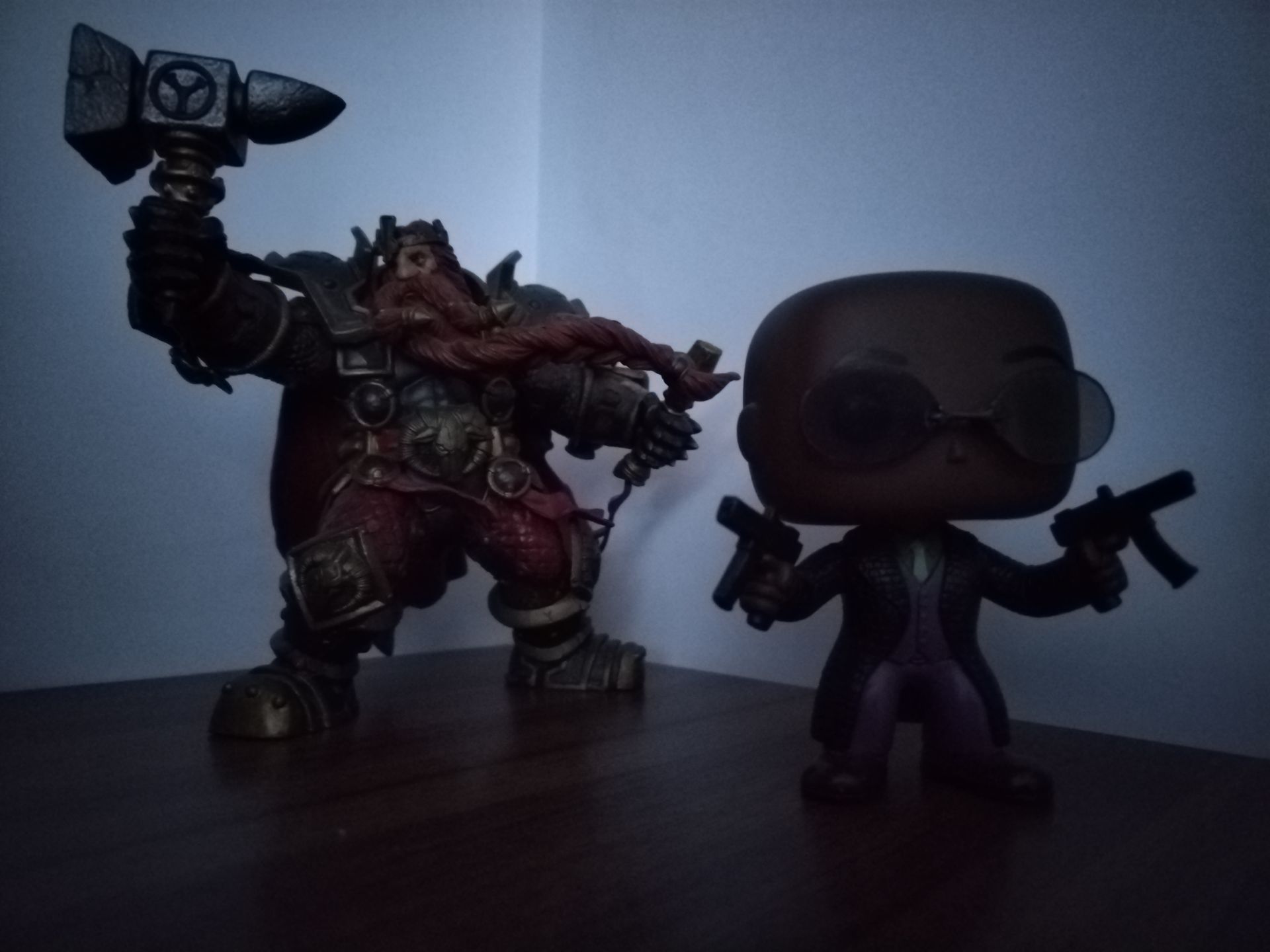 نمونه عکس ثبت شده با دوربین اصلی آنر ۵۰ لایت در نور کم