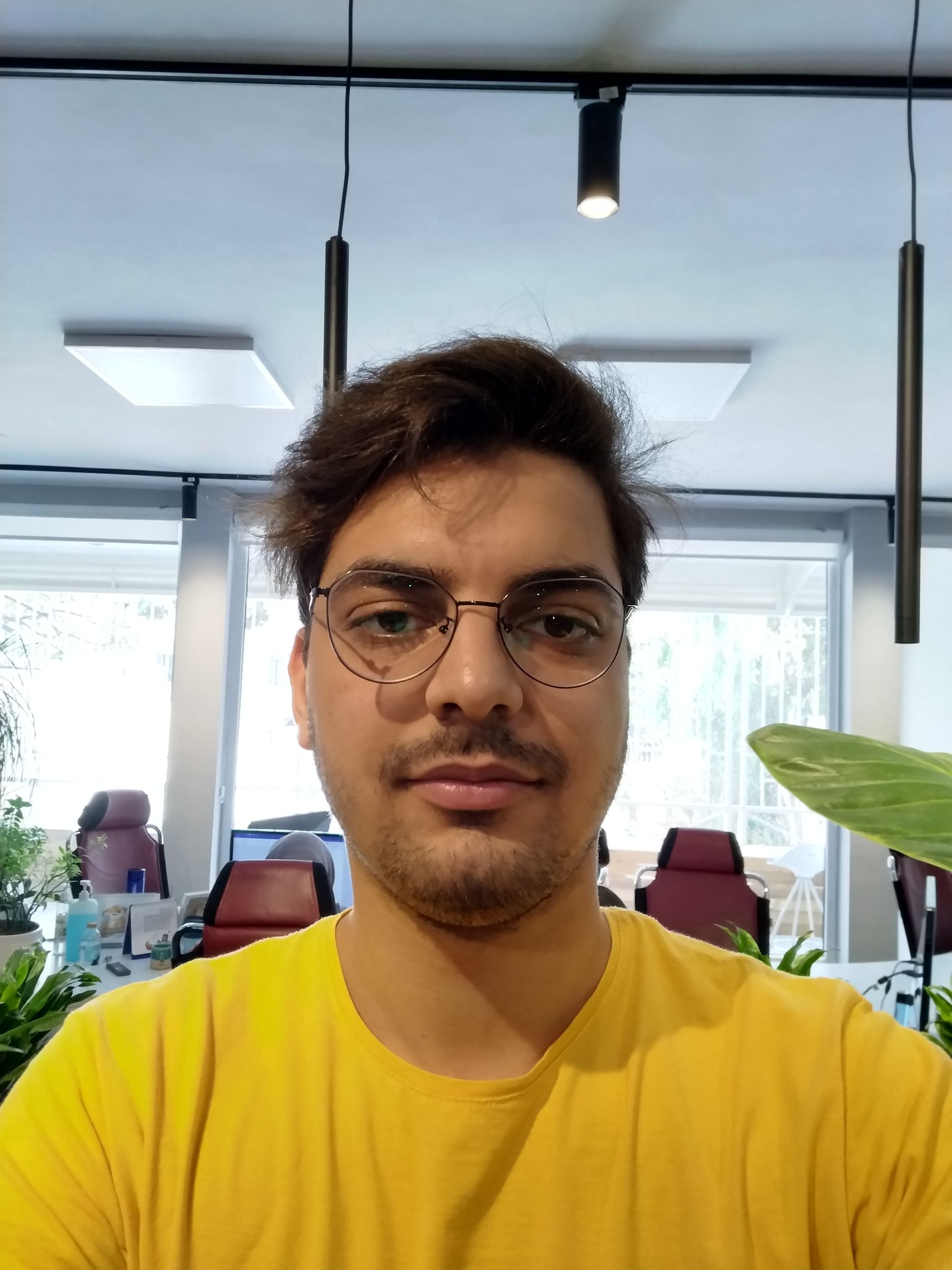 نمونه عکس ثبت شده با دوربین سلفی آنر ۵۰ لایت