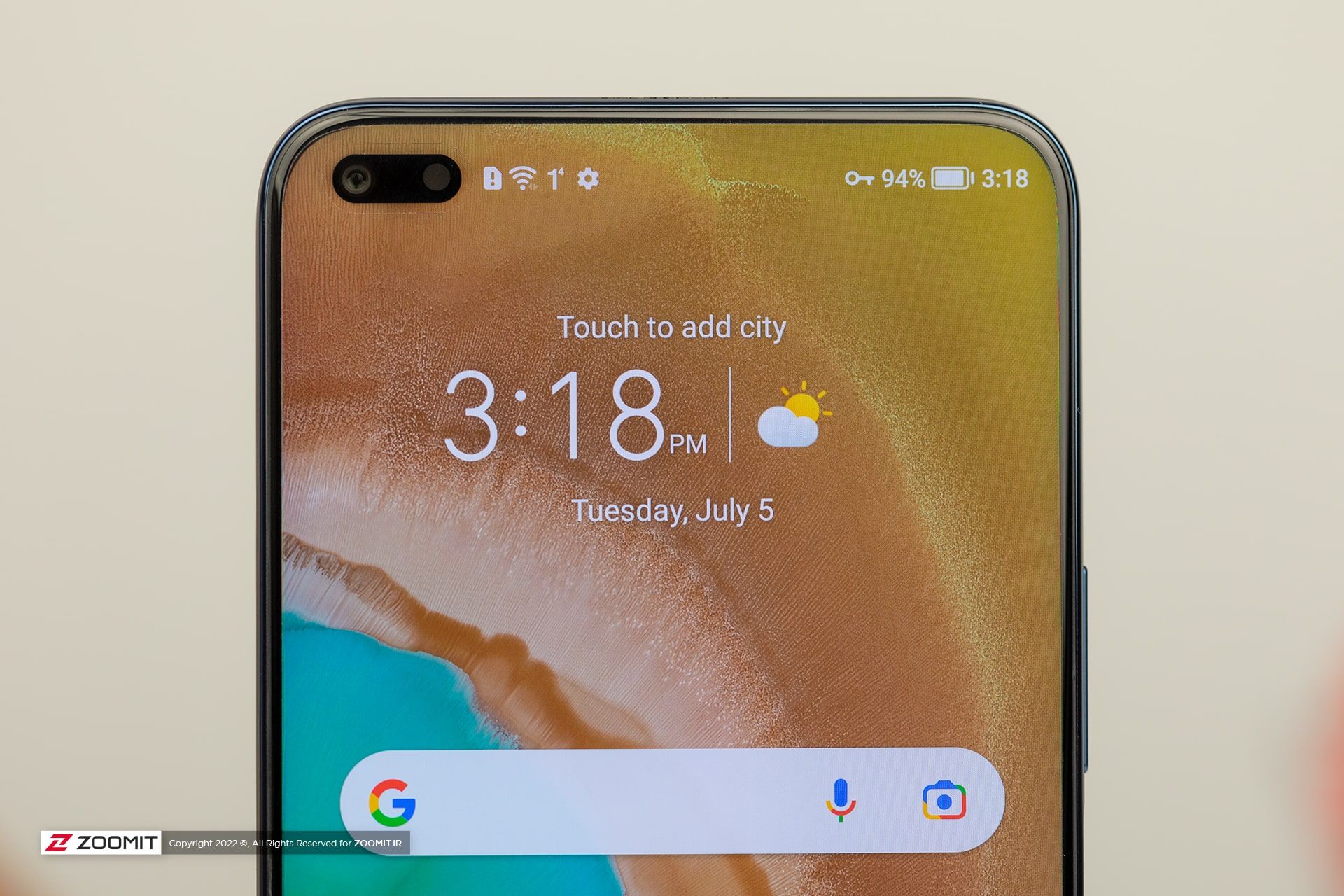 حاشیه نمایشگر و روزنه کپسولی آنر ۵۰ لایت