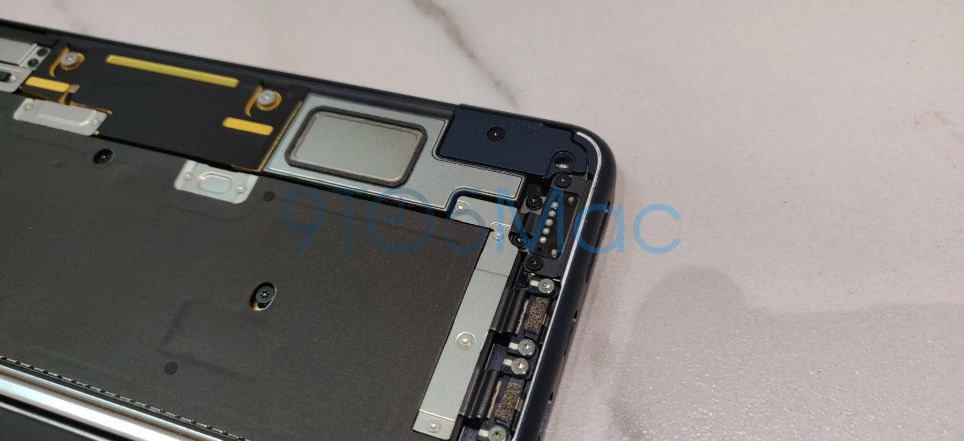 اجزای داخلی لپ تاپ MacBook Air M2