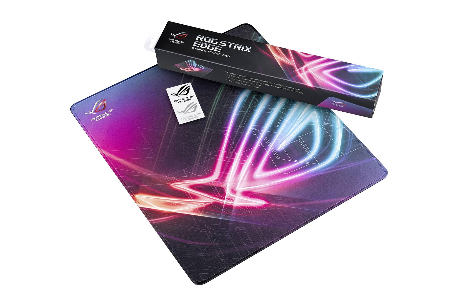 نمای جلوی ماوس پد ایسوس ROG Strix Edge به همراه پک