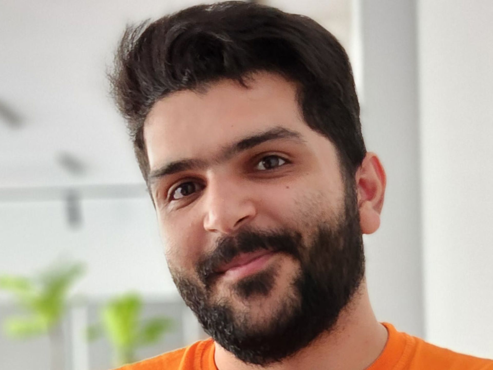 کراپ عکس پرتره با دوربین اصلی گلکسی زد فولد ۴