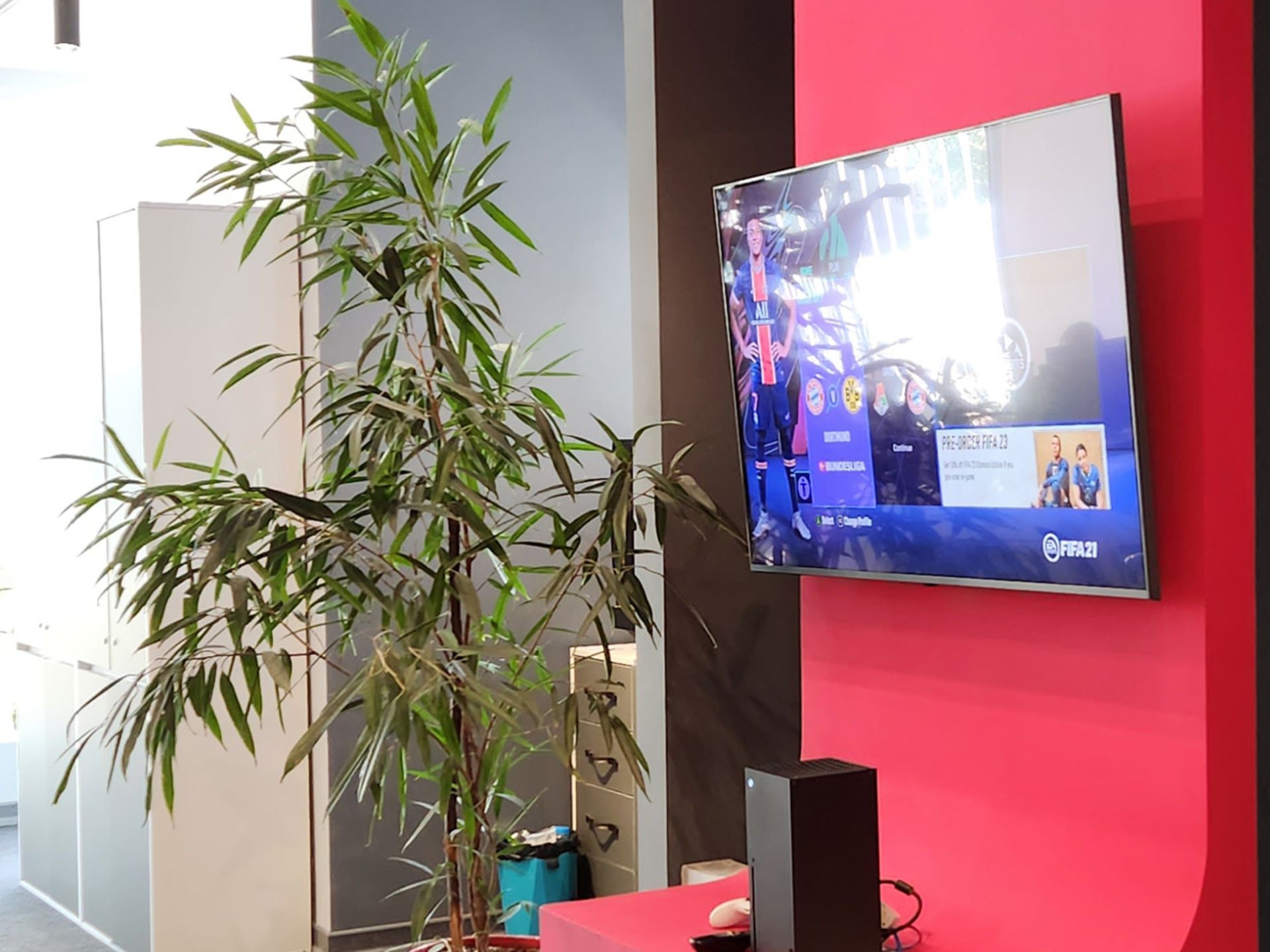 کراپ عکس اچ‌دی‌آر دوربین اصلی گلکسی زد فولد ۴