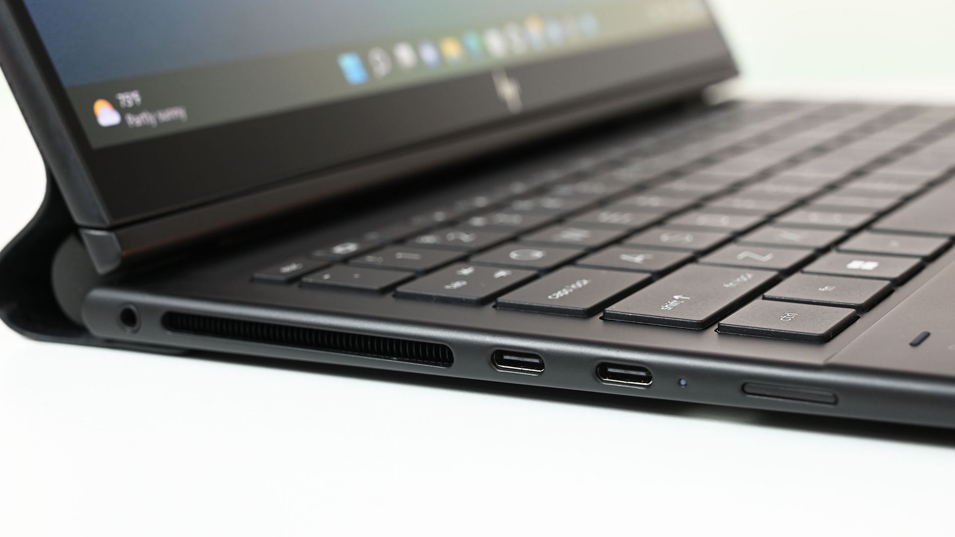 پورت های HP Dragonfly Folio G3 