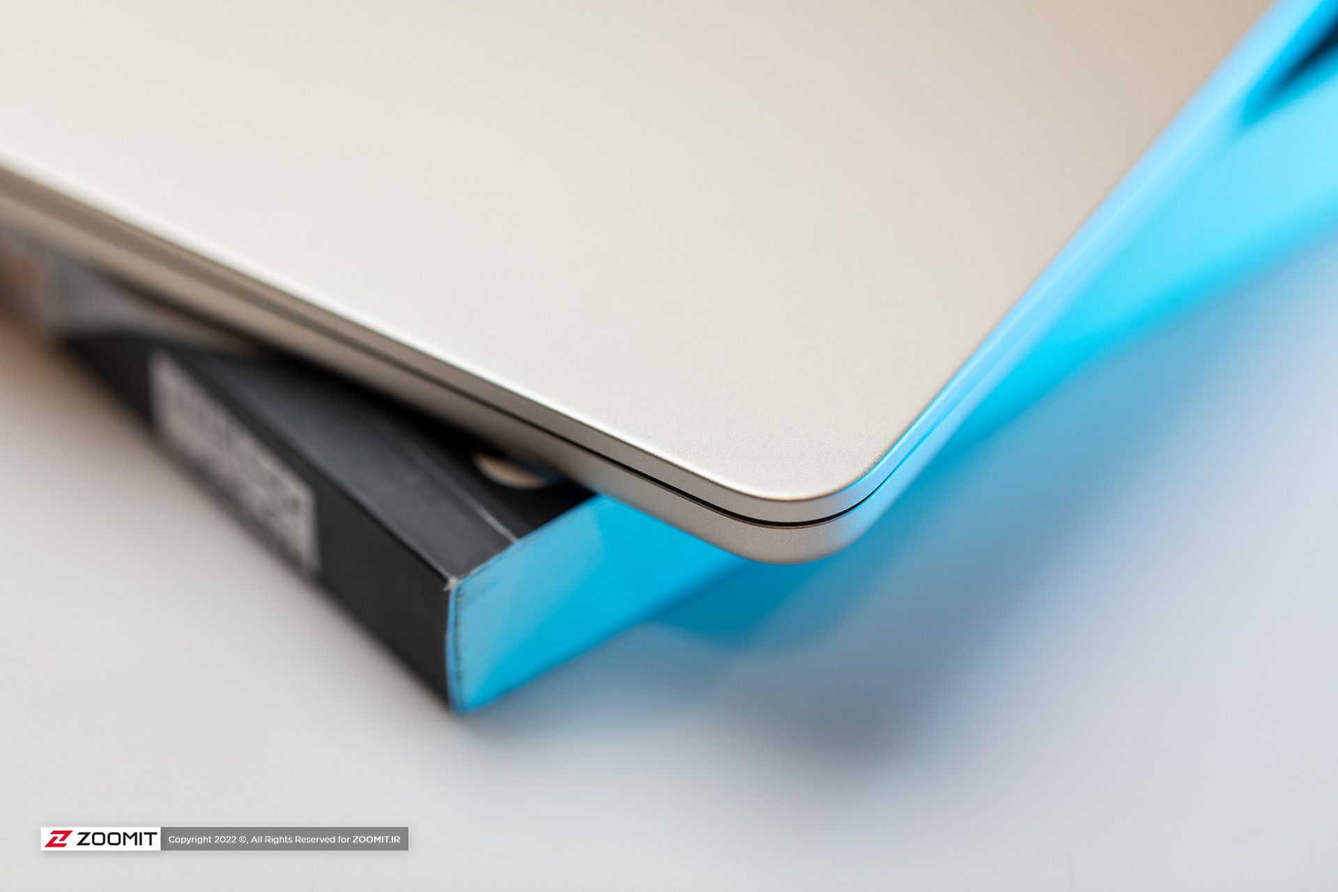 The rounded corners of the MacBook Air M2