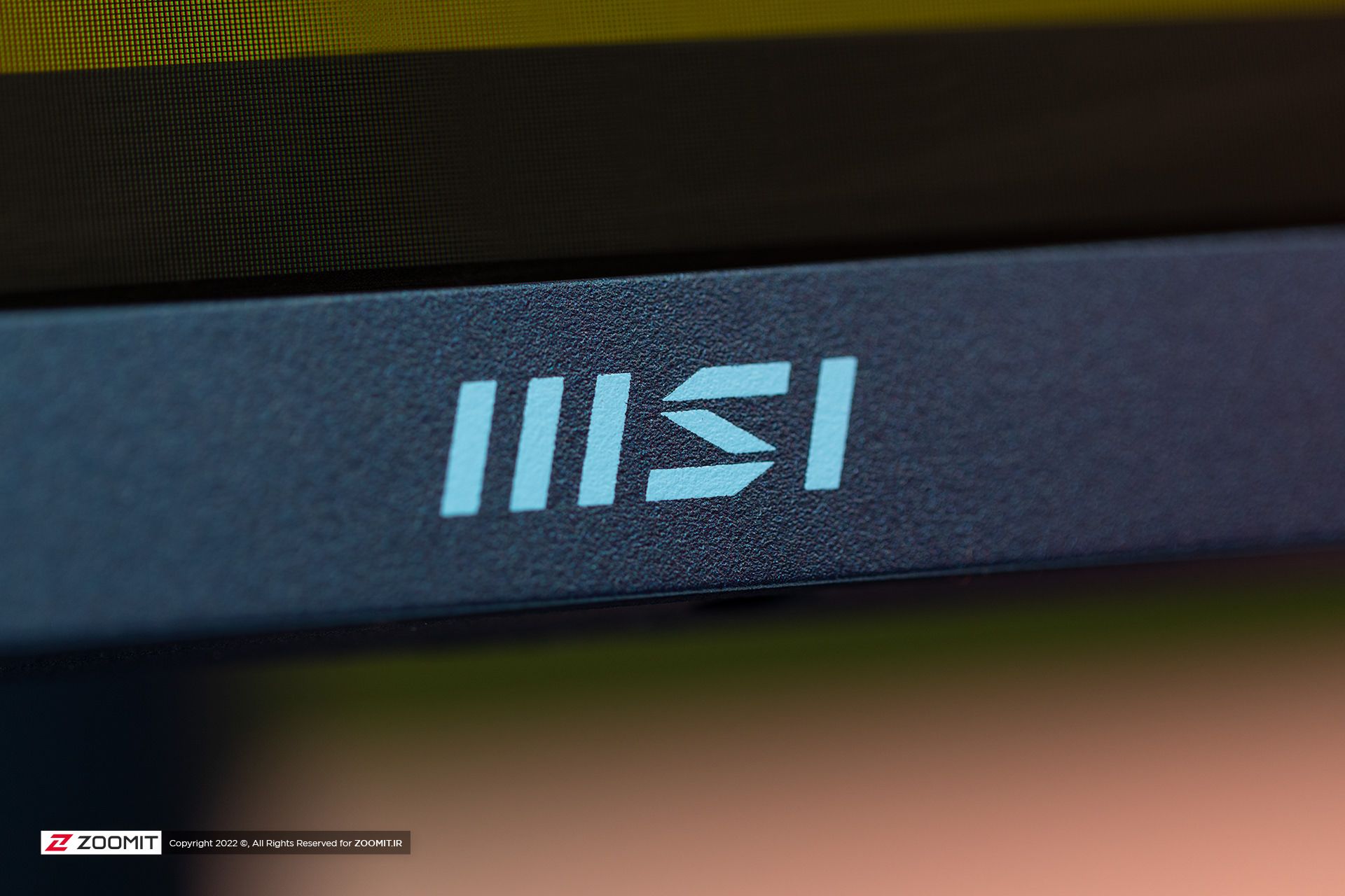 لوگوی MSI روی مانیتور MD241P ام اس آی