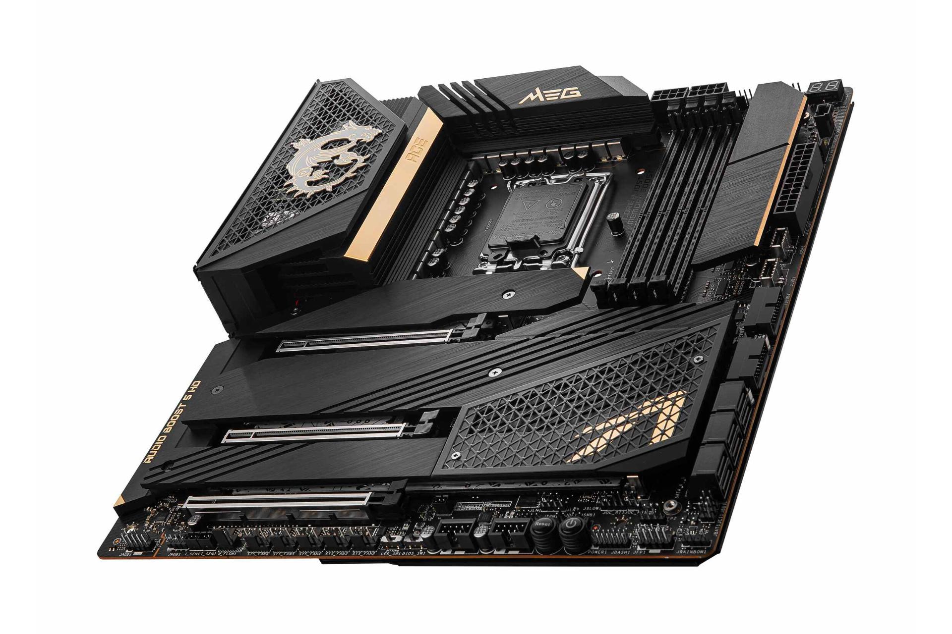 نمای پایین مادربرد ام اس آی MSI MEG Z690 ACE