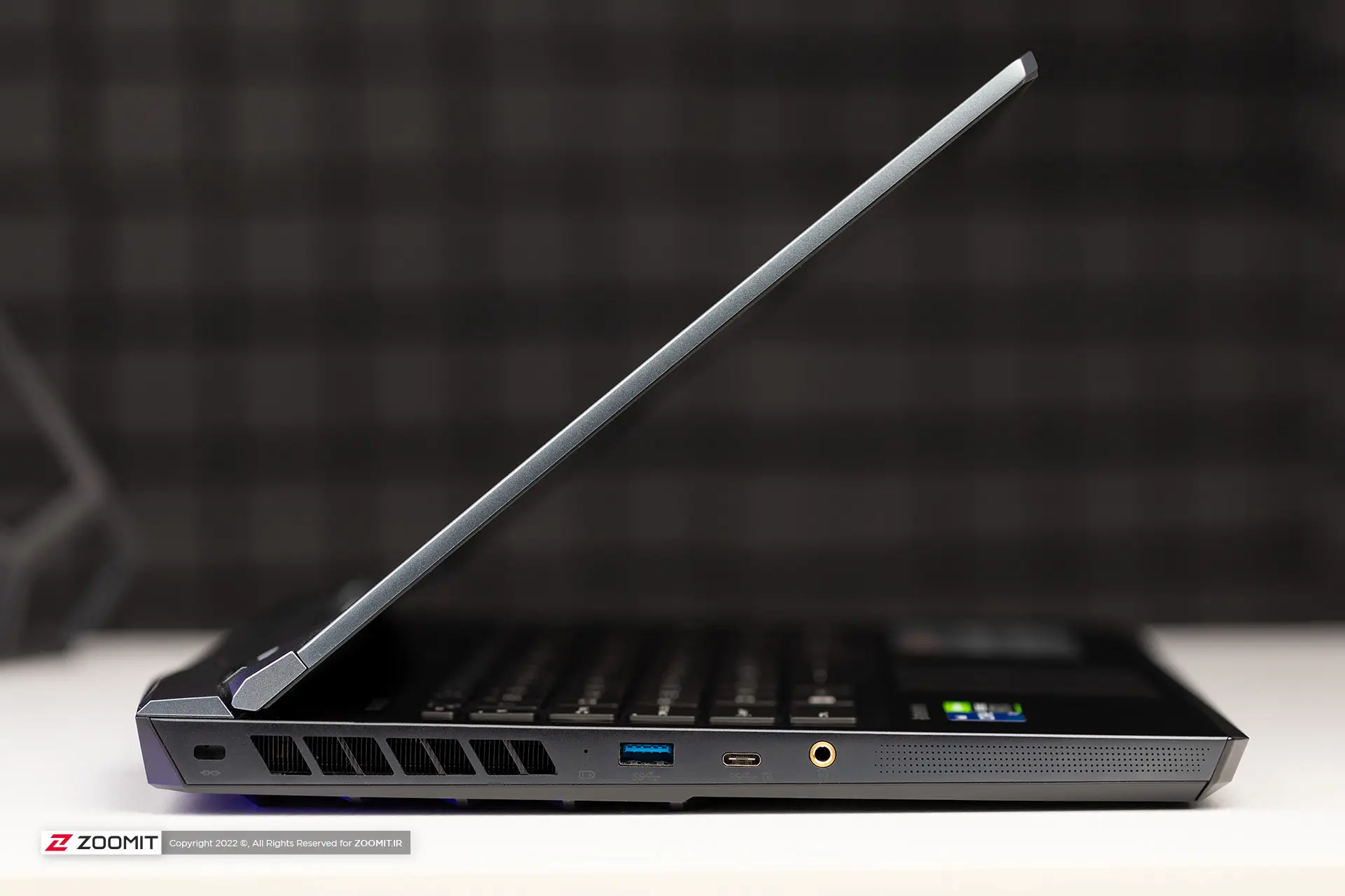 پورت‌های سمت چپ لپ‌تاپ MSI Raider GE66