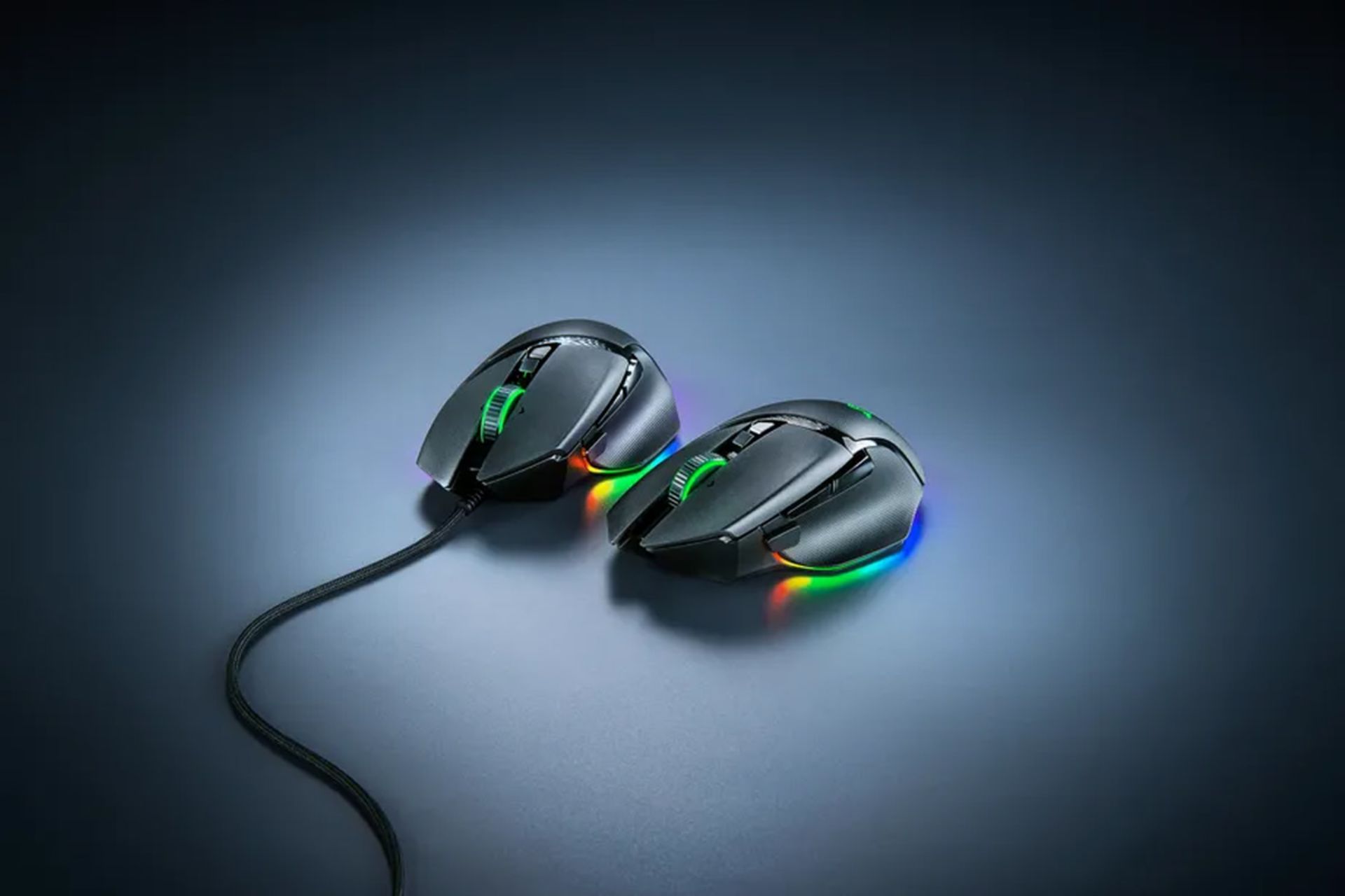 دو عدد ماوس ریزر Basilisk V3 Pro با نورپردازی RGB