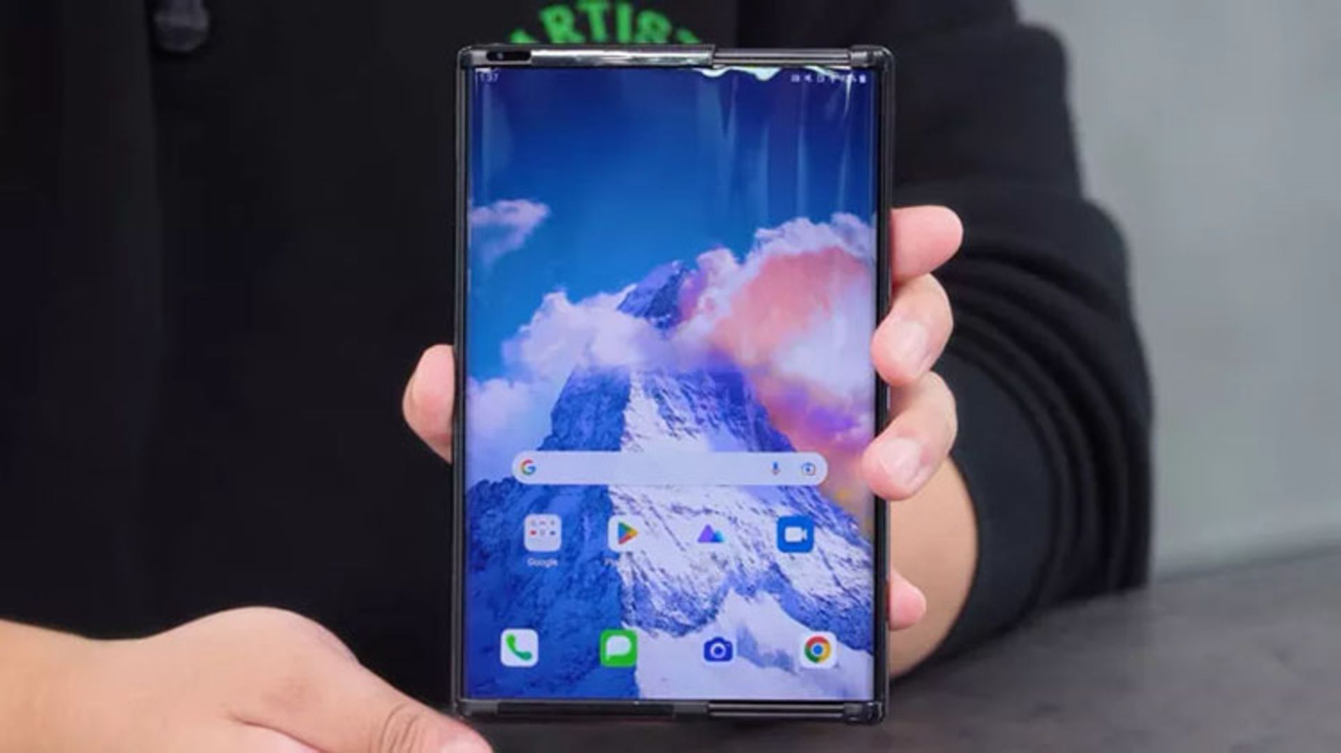 گوشی رول‌شدنی ال جی LG Rollable Phone