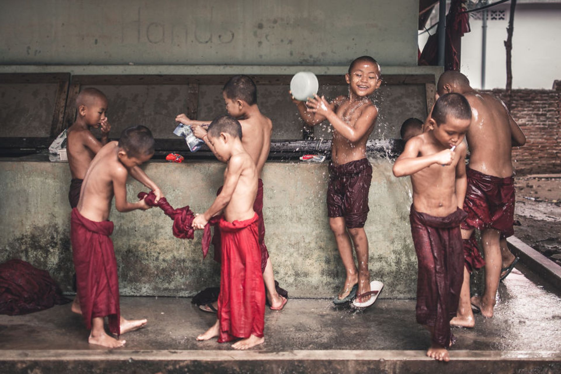 سفر به دور دنیا برای ثبت عکس‌های تماشایی