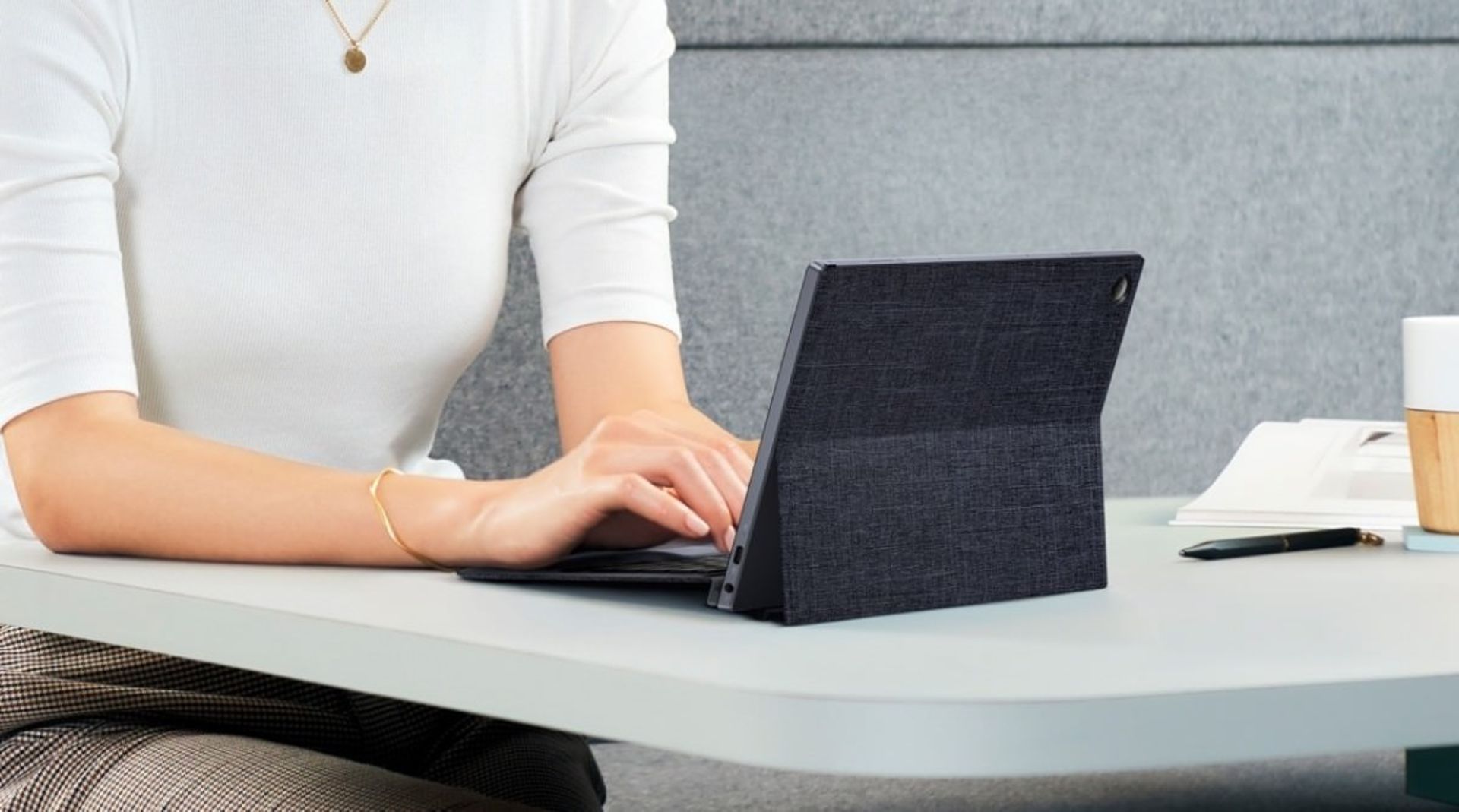 لپ‌تاپ تبدیل‌شدنی ایسوس ExpertBook B3 Detachable