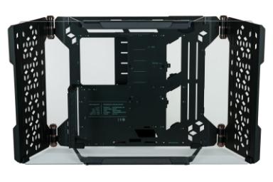 نمای جلوی کیس کامپیوتر کولر مستر MasterFrame 700