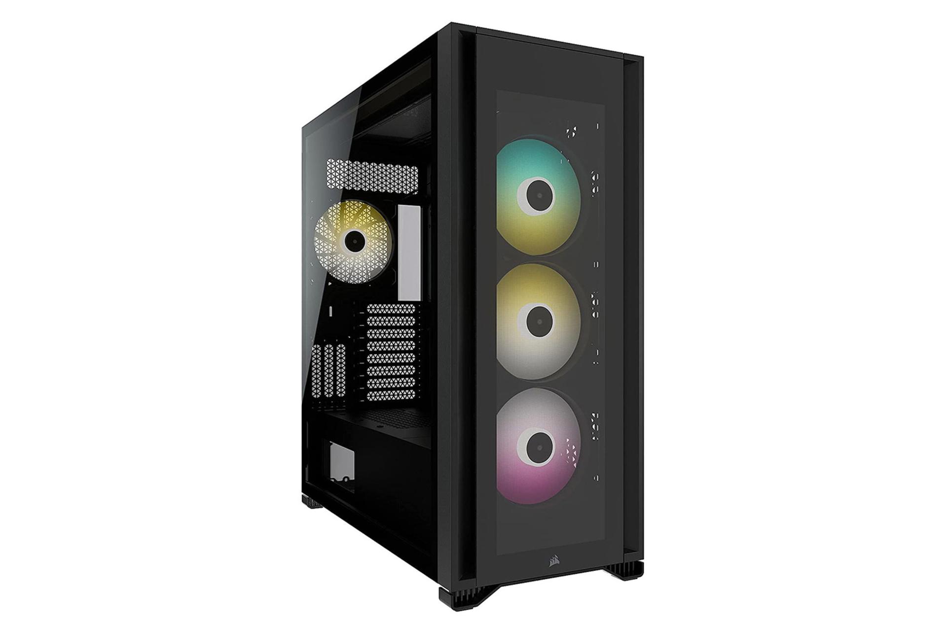 نمای نیم رخ جلو و سمت راست کیس کامپیوتر کورسیر iCUE 7000X RGB