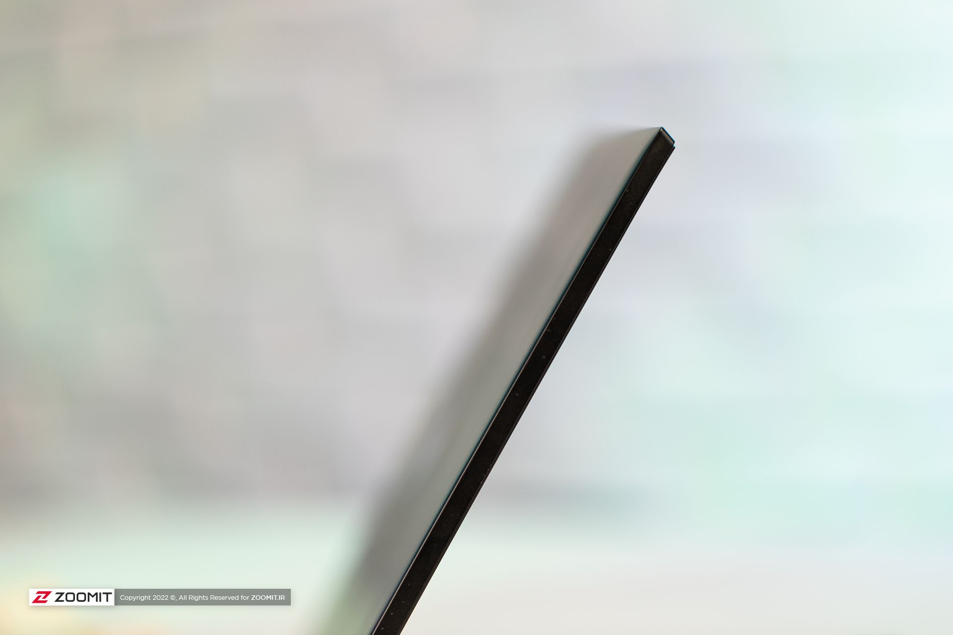 لبه‌ی نمایشگر HP OMEN 16 2021 مدل اینتل