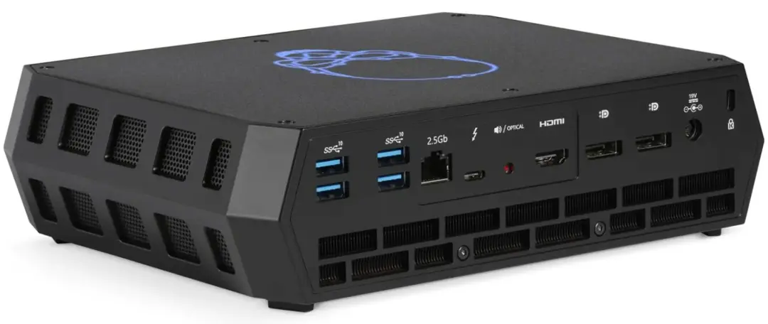 پورت های کامپیوتر Intel NUC 12 Enthusiast اینتل