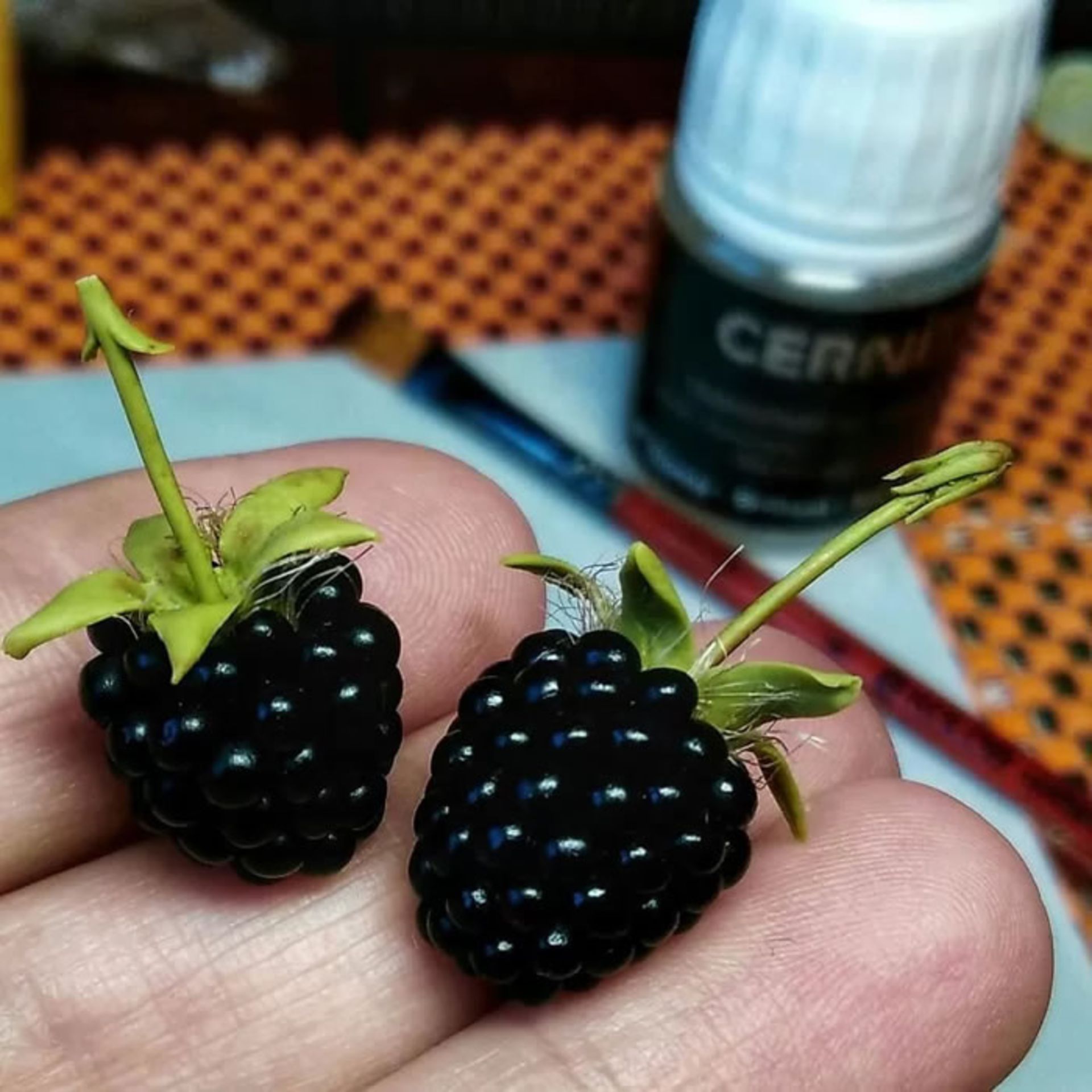 مجسمه‌های مینیاتوری با خاک رس