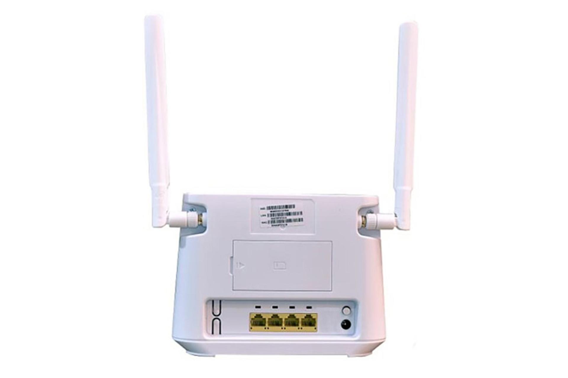 نمای پشتی مودم و روتر سیم‌ کارتی Huawei MN4200