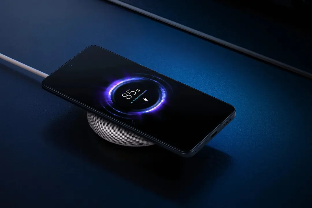 شارژ وایرلس گوشی موبایل پوکو F5 پرو شیائومی / Xiaomi Poco F5 Pro